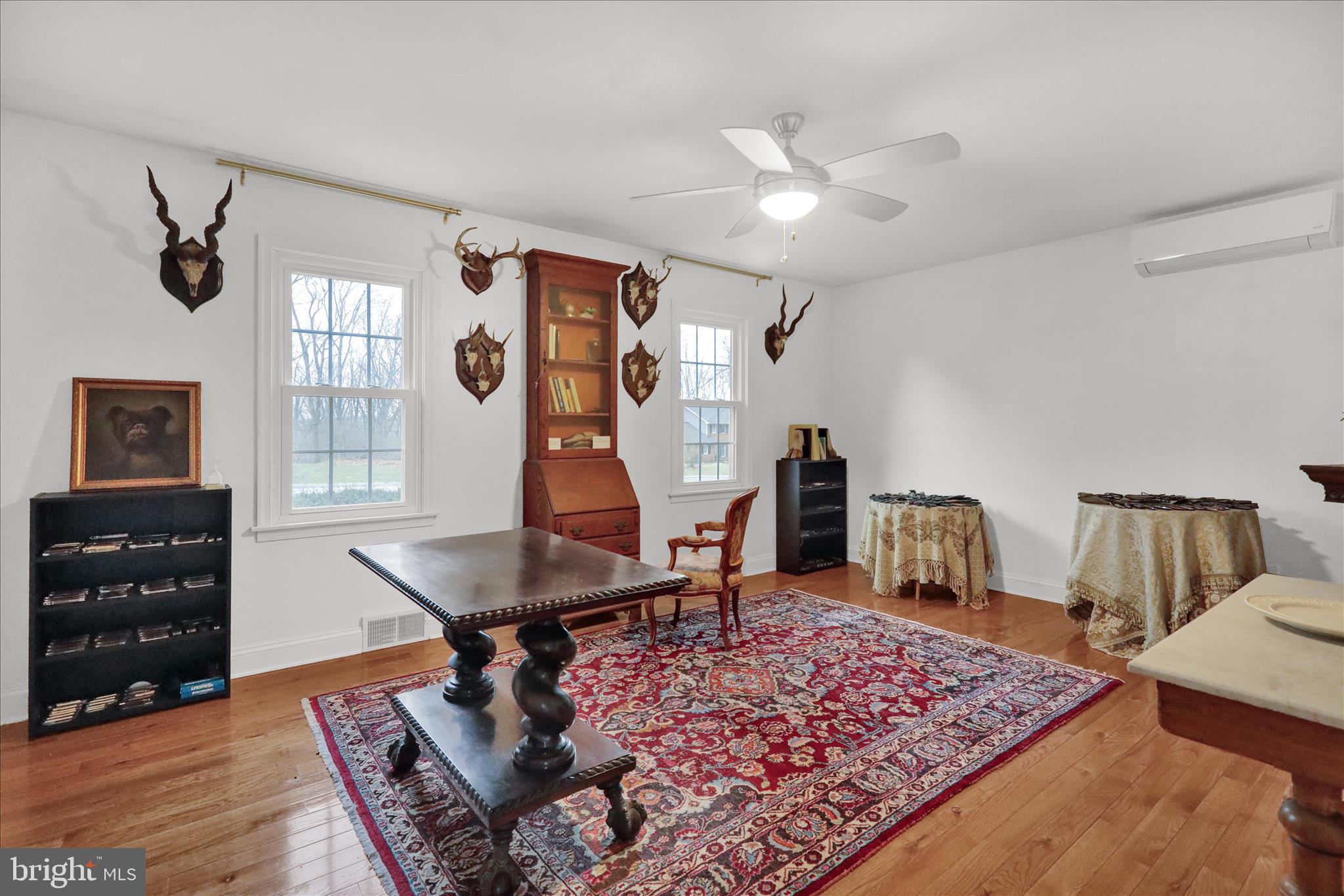 CHINKAPIN OAKS - Residential