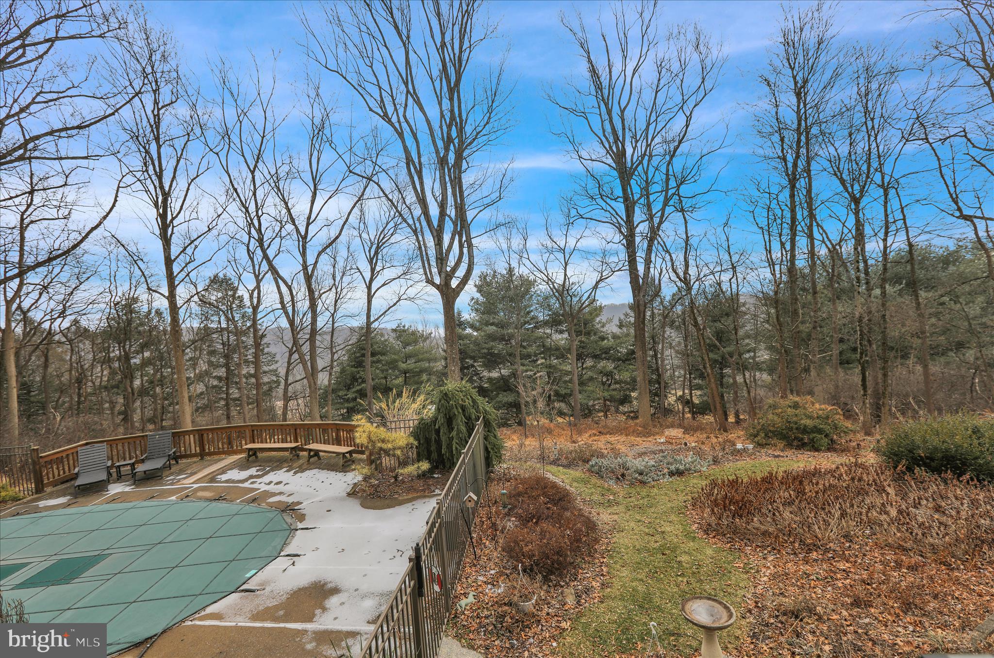 CHINKAPIN OAKS - Residential