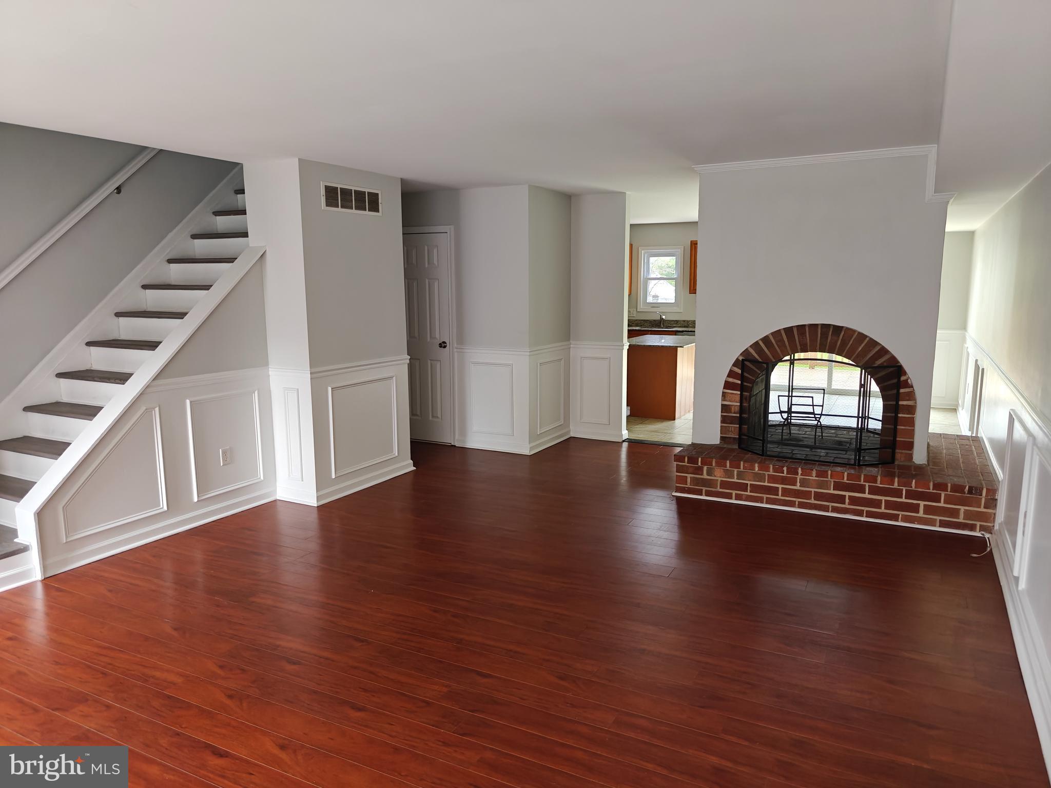 3910 GATEHOUSE LANE