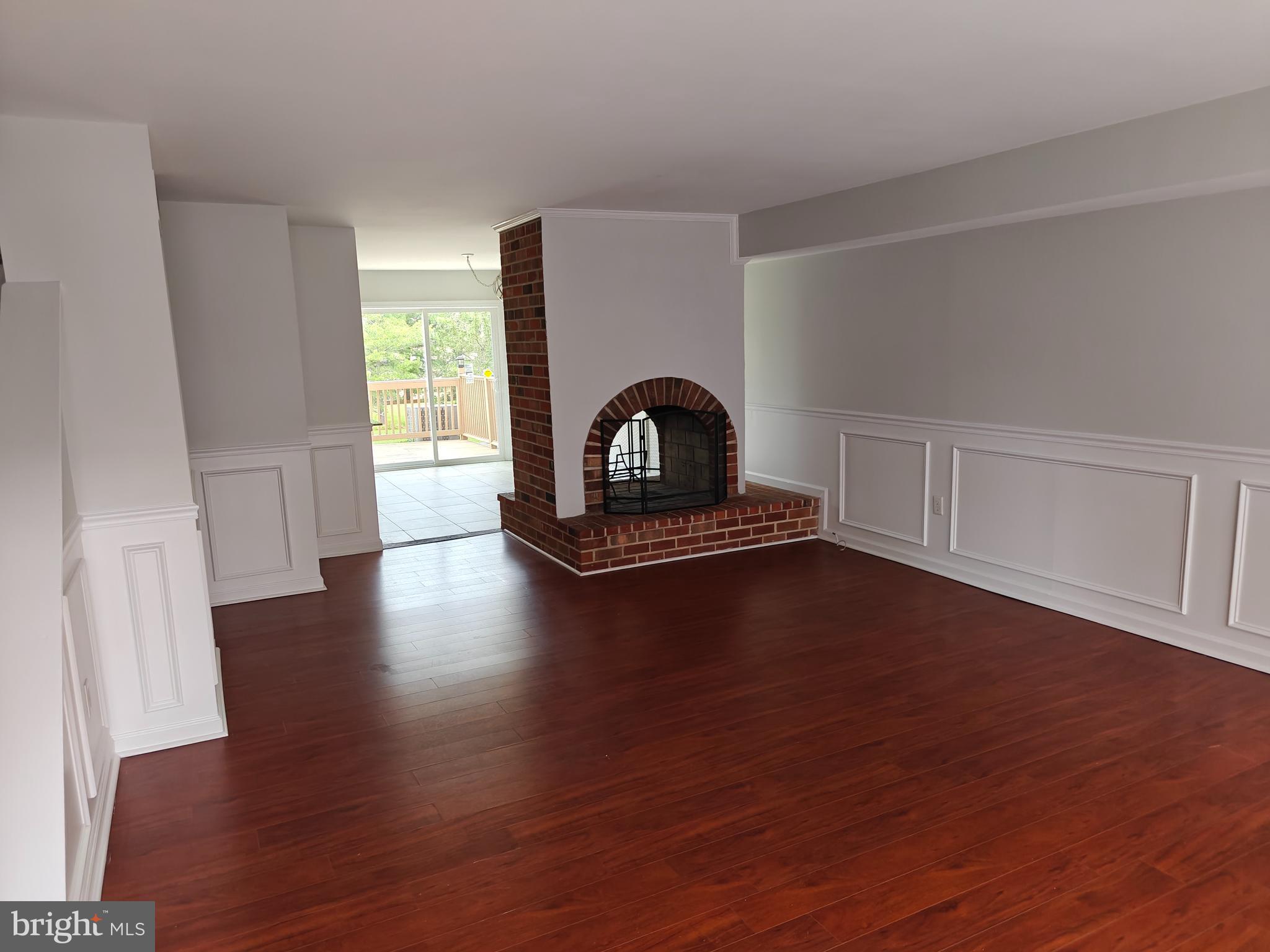 3910 GATEHOUSE LANE