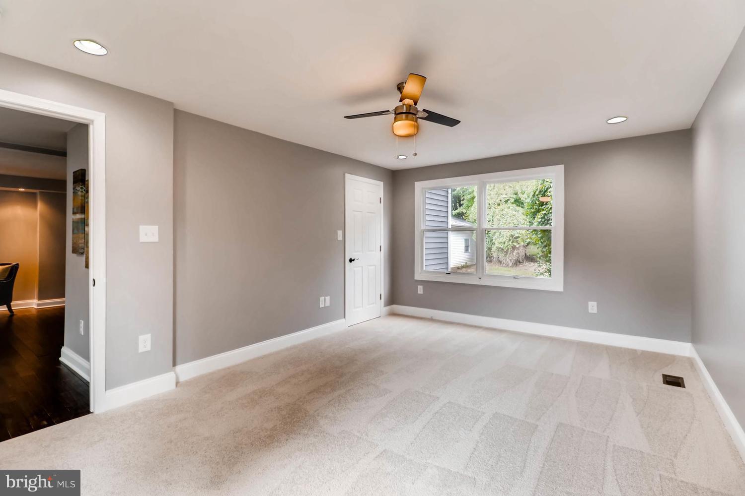 VALLEY FORGE - Residential