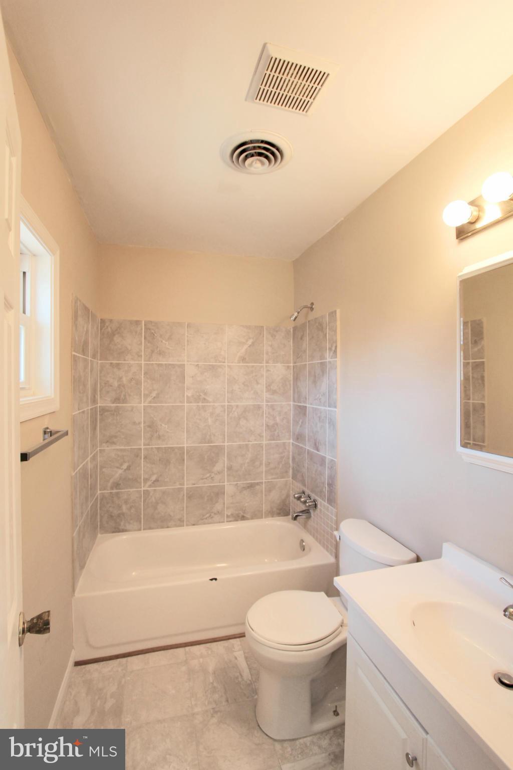 FRIENDLY PINES - Residential Lease