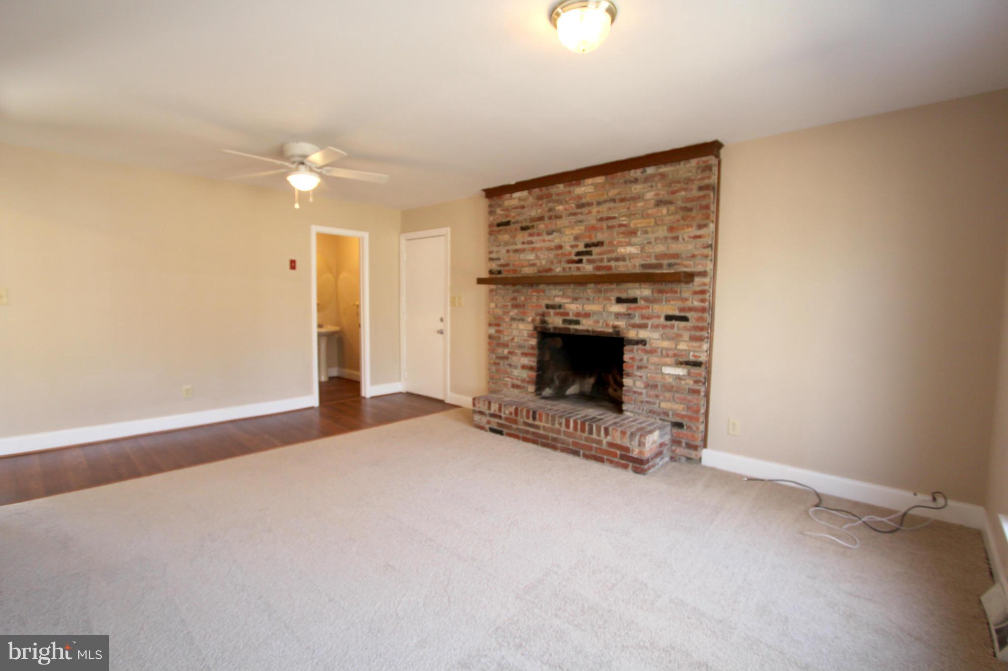 FRIENDLY PINES - Residential Lease