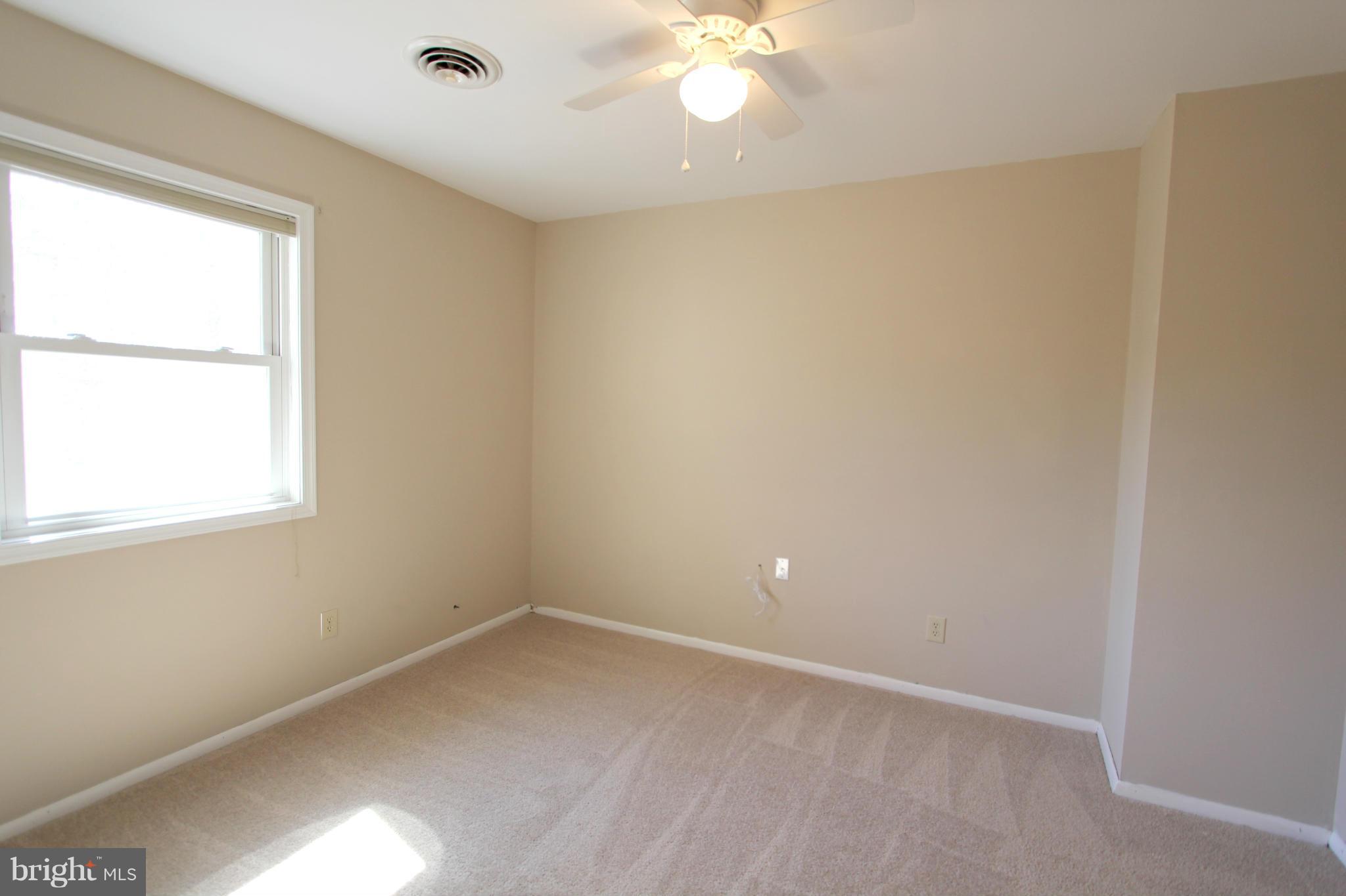 FRIENDLY PINES - Residential Lease