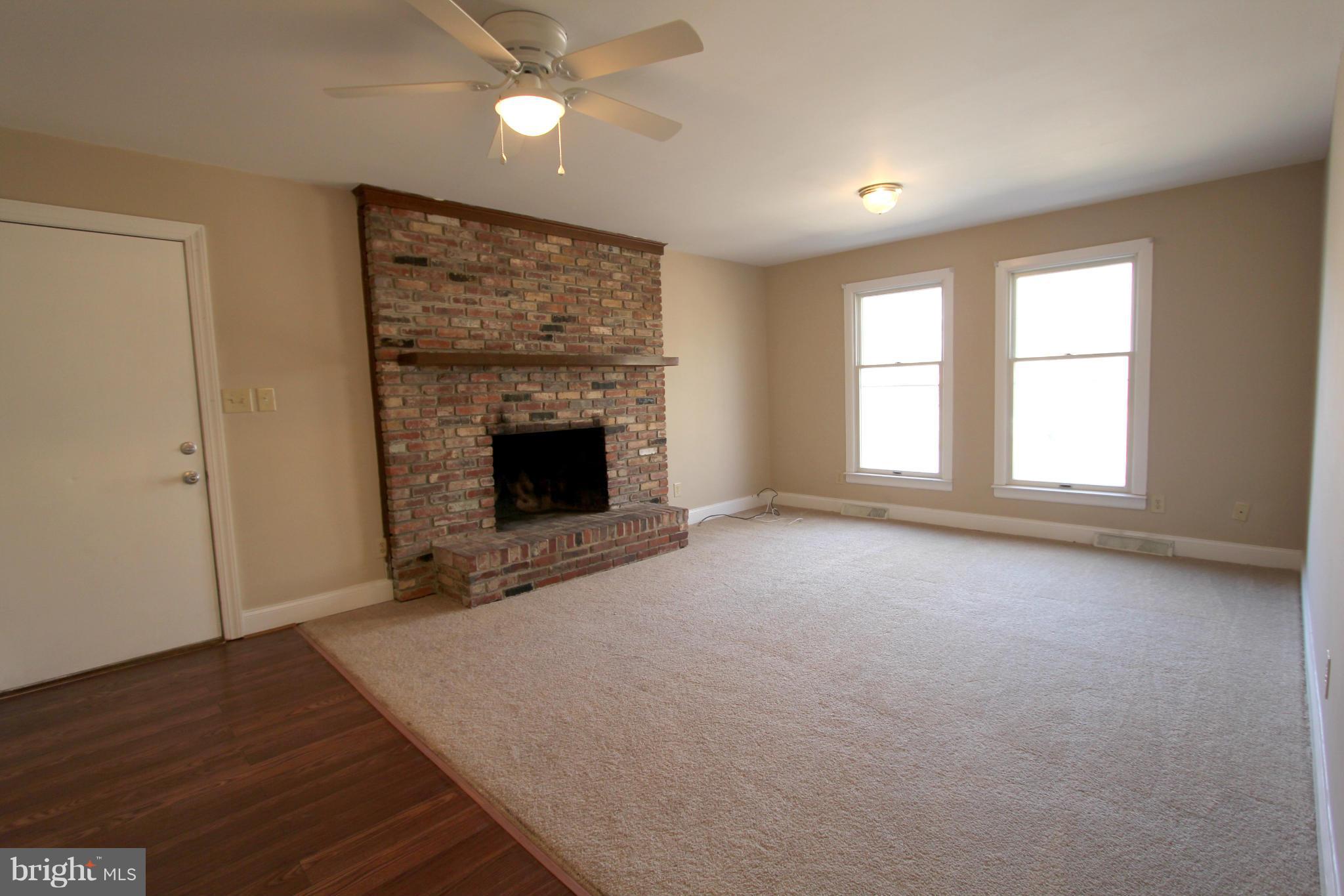 FRIENDLY PINES - Residential Lease