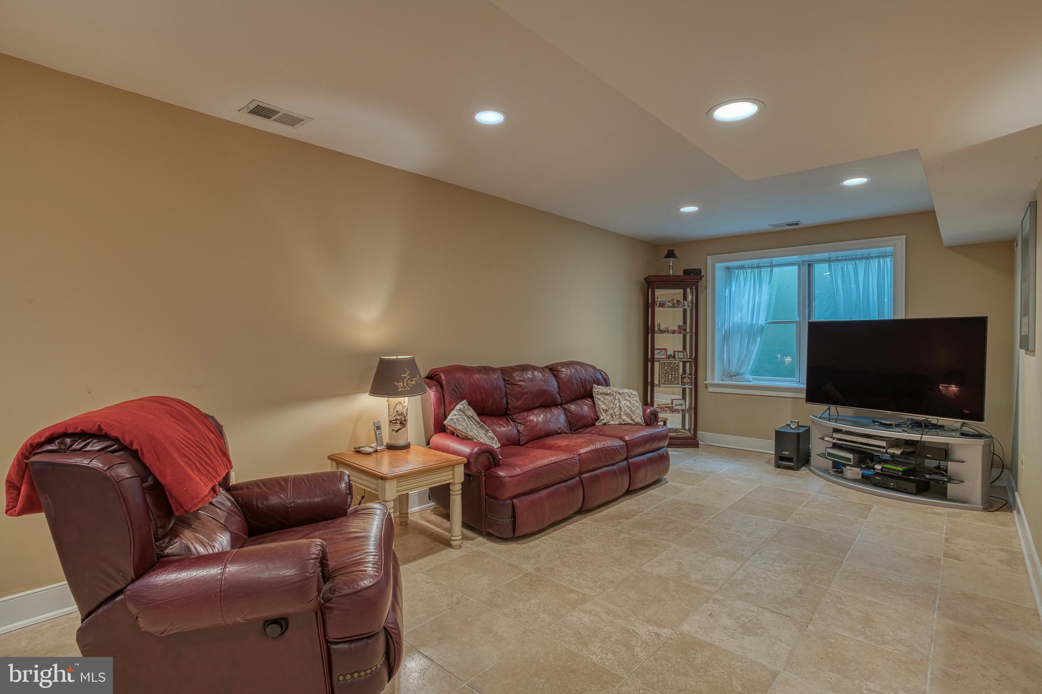 HUNT VALLEY - Residential