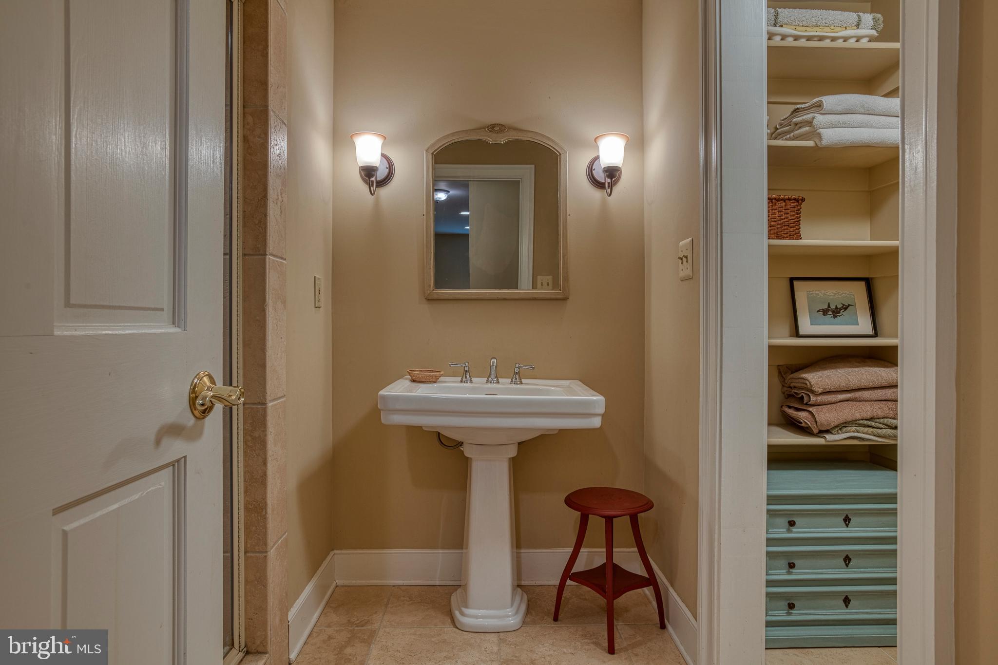 HUNT VALLEY - Residential