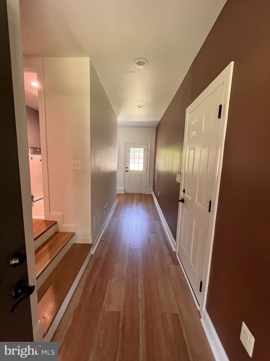 WHITE PLAINS - Residential Lease