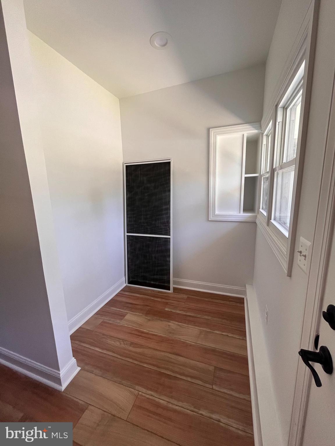 WHITE PLAINS - Residential Lease