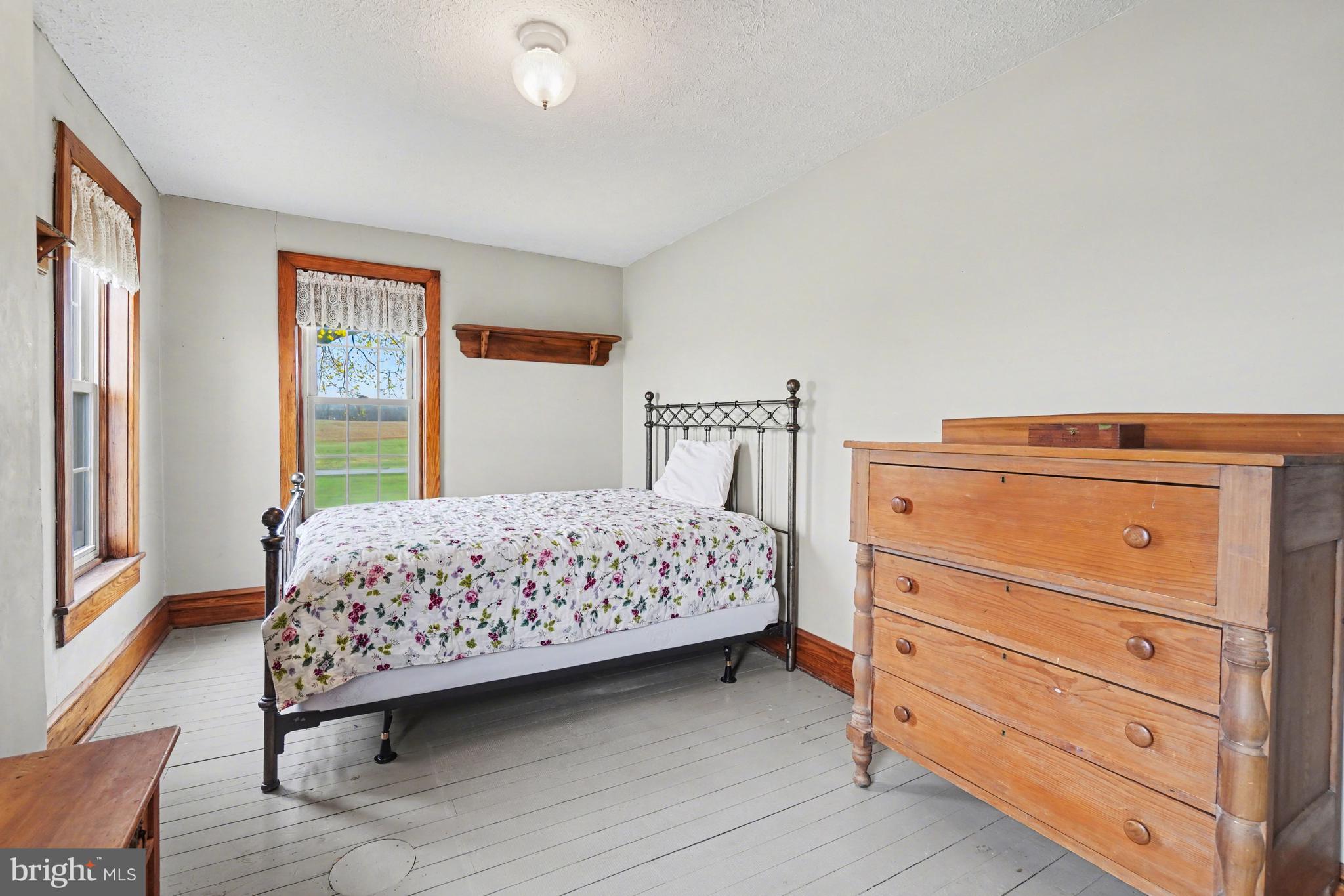 OLDE SCOTLAND ROAD - Residential