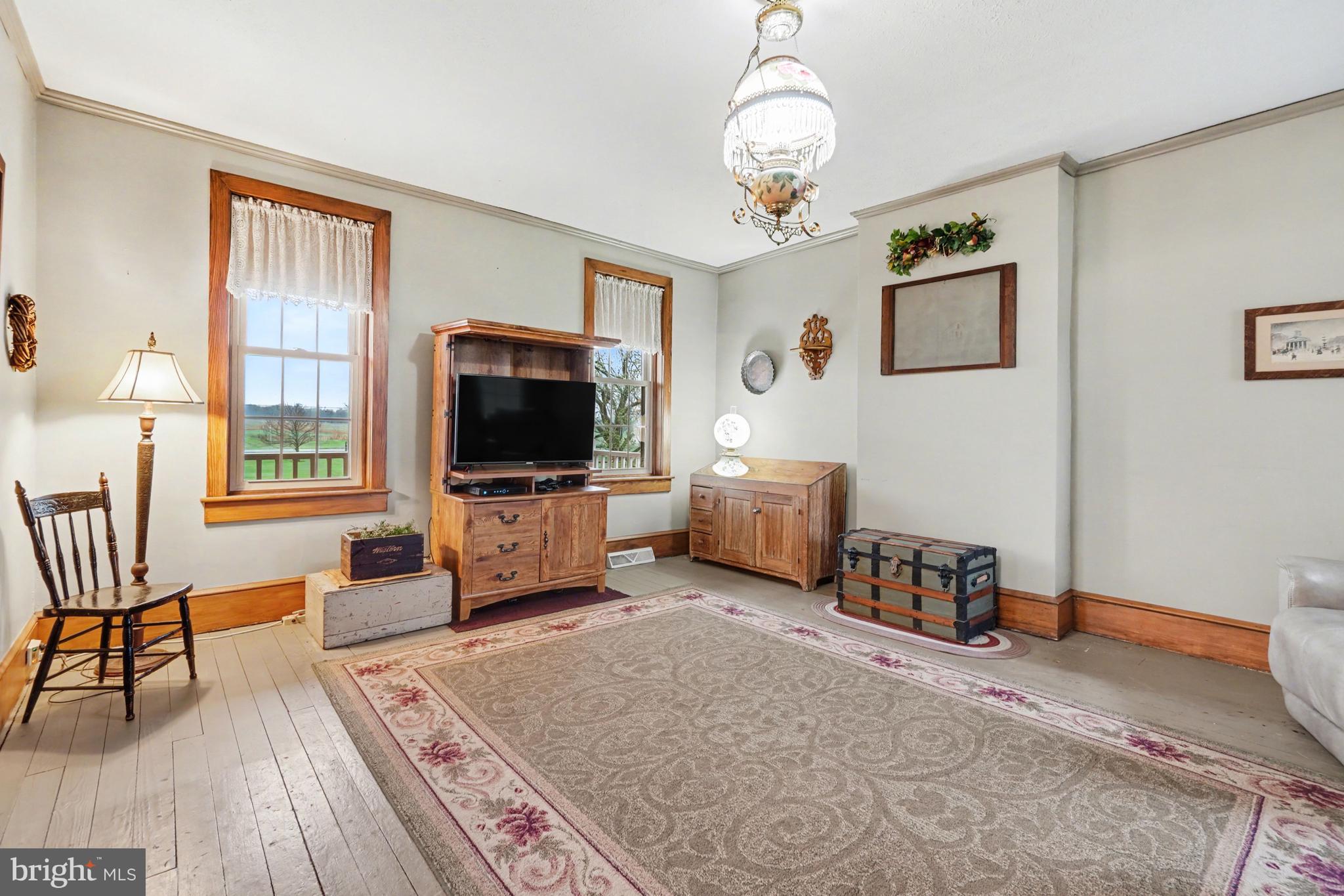 OLDE SCOTLAND ROAD - Residential