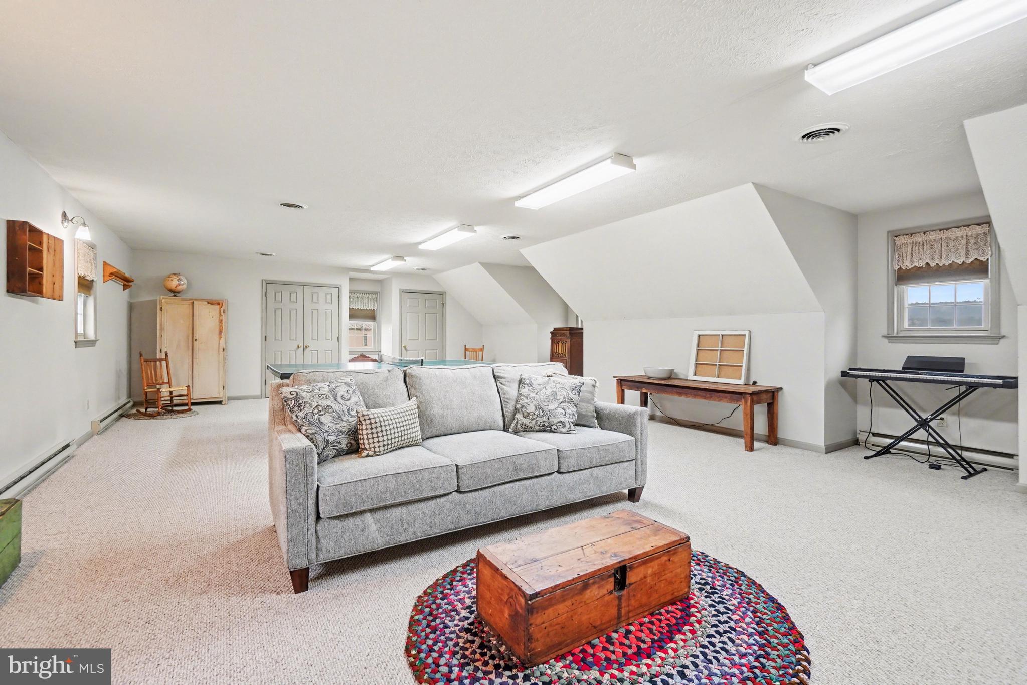 OLDE SCOTLAND ROAD - Residential