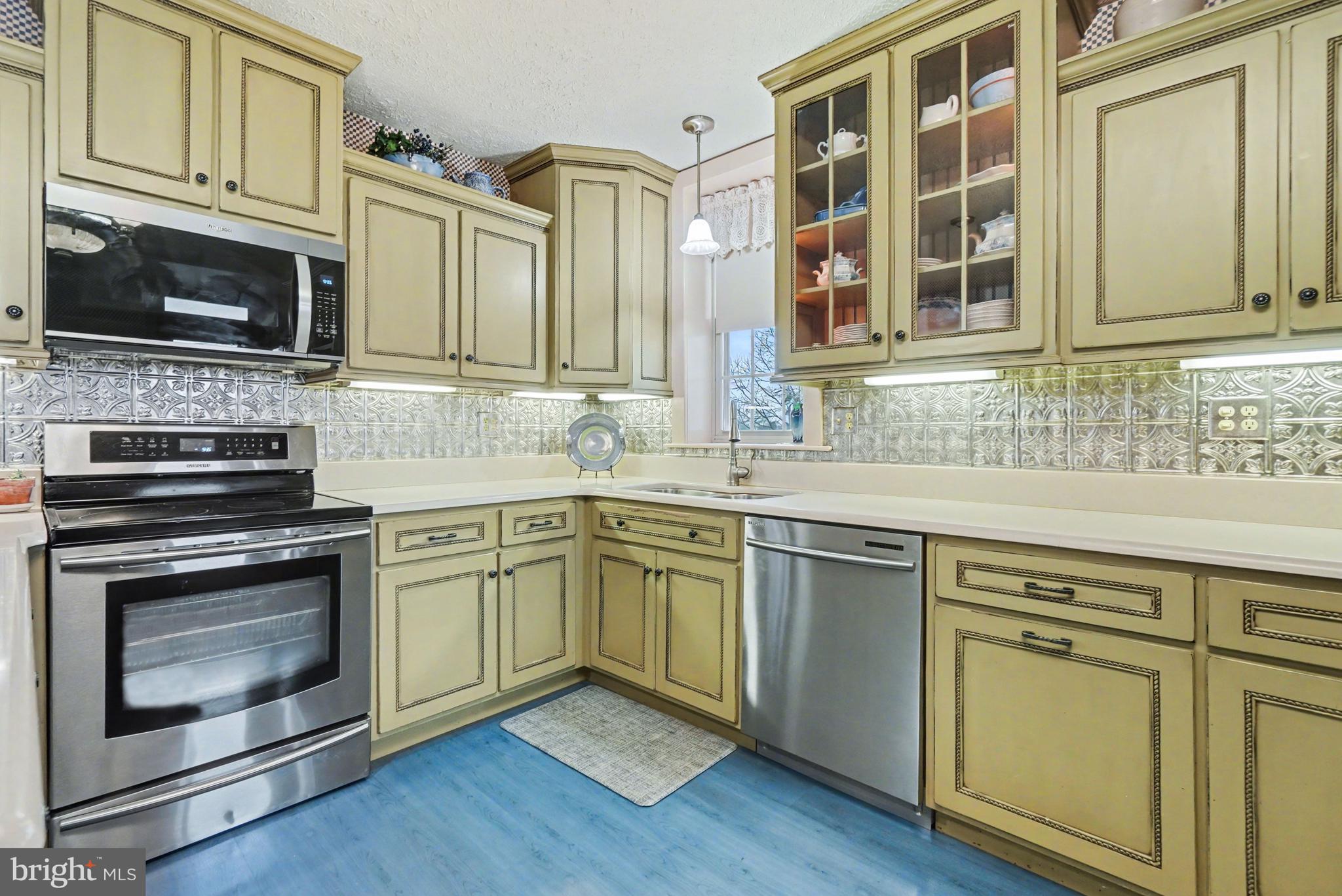 OLDE SCOTLAND ROAD - Residential