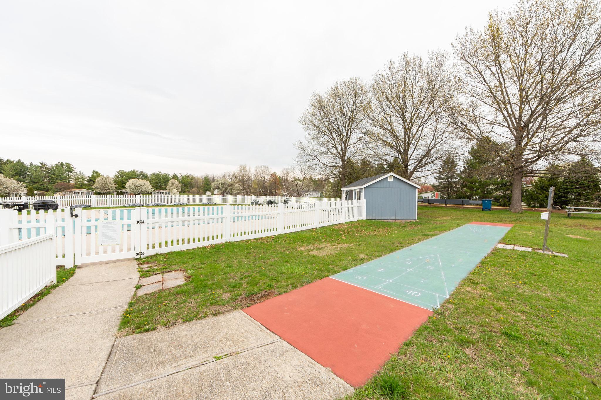WALNUT MEADOWS - Residential