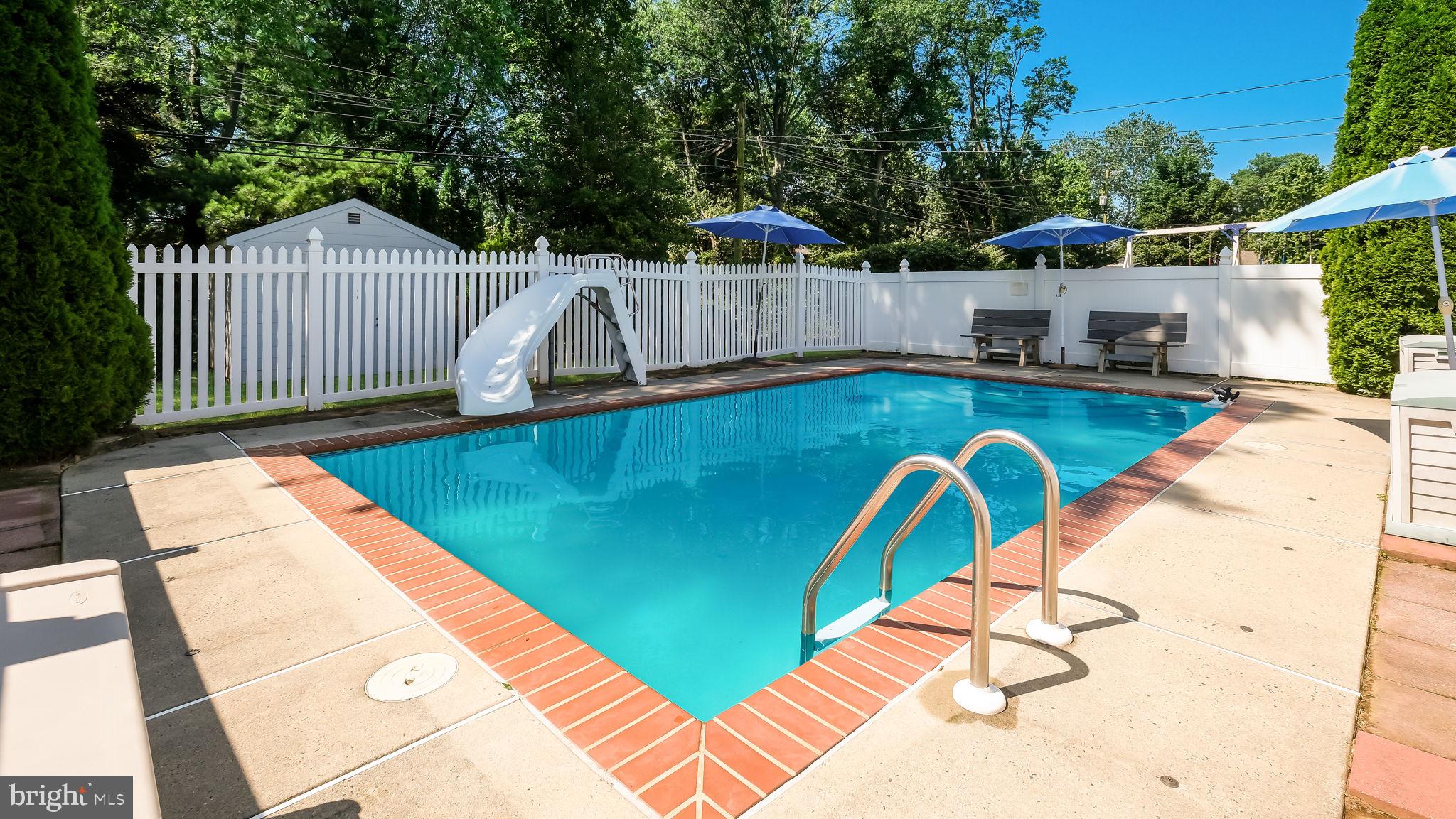 237 LOUISE DRIVE