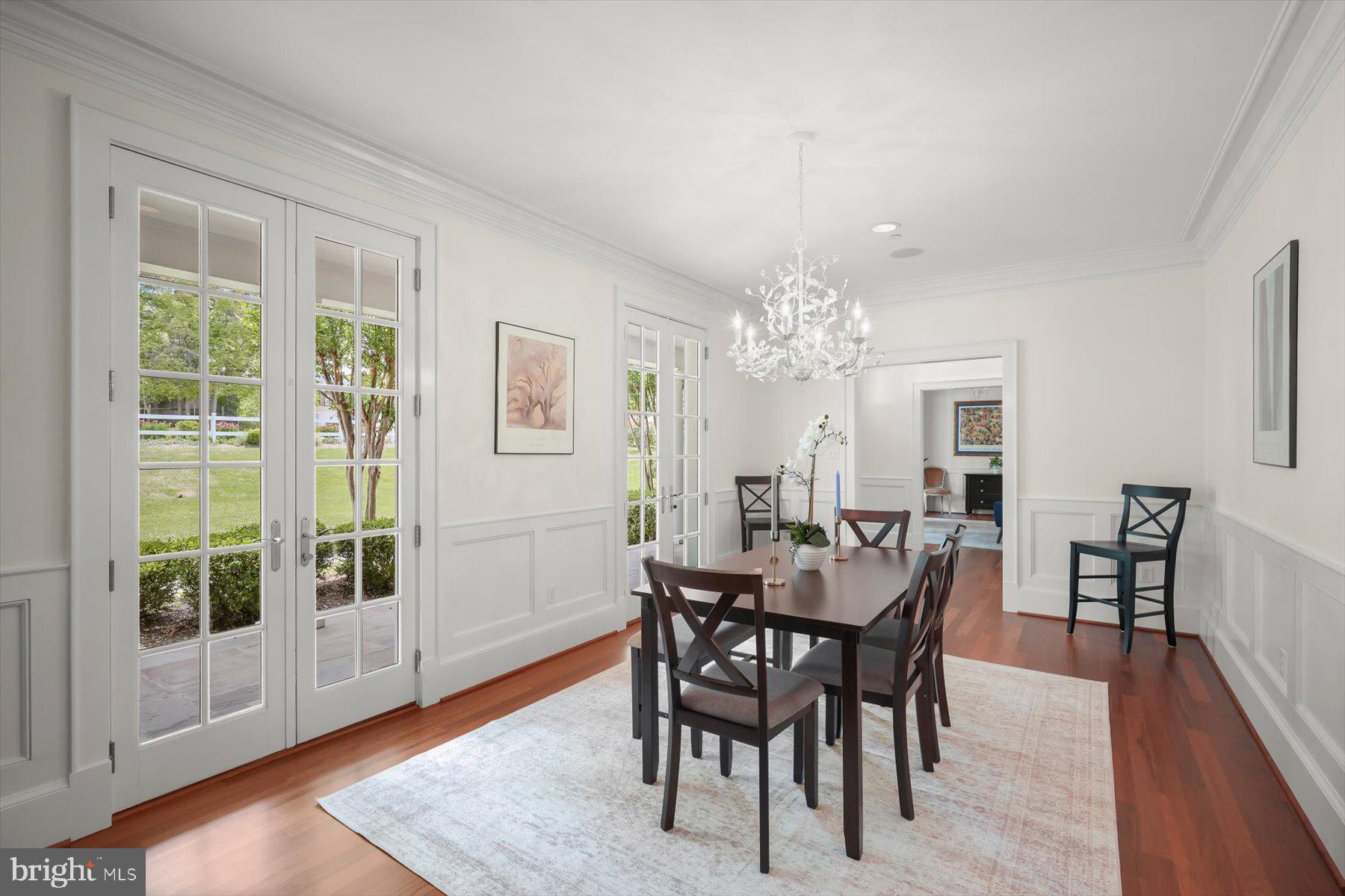 POTOMAC OUTSIDE - Residential