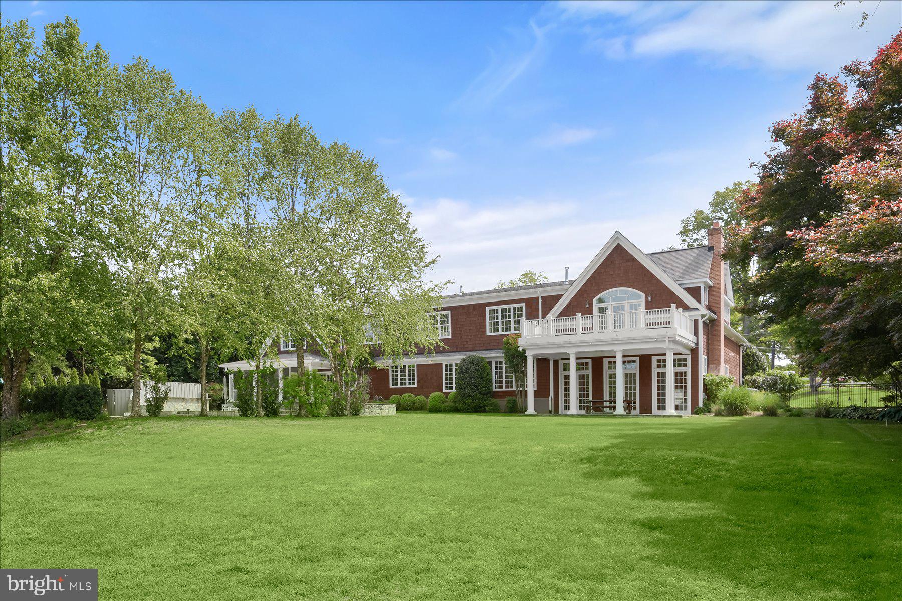 POTOMAC OUTSIDE - Residential