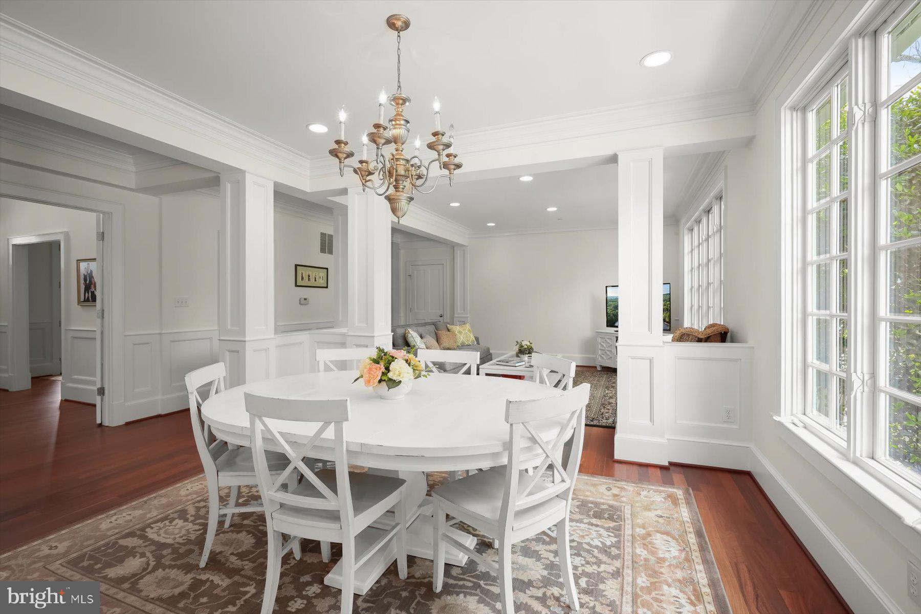 POTOMAC OUTSIDE - Residential