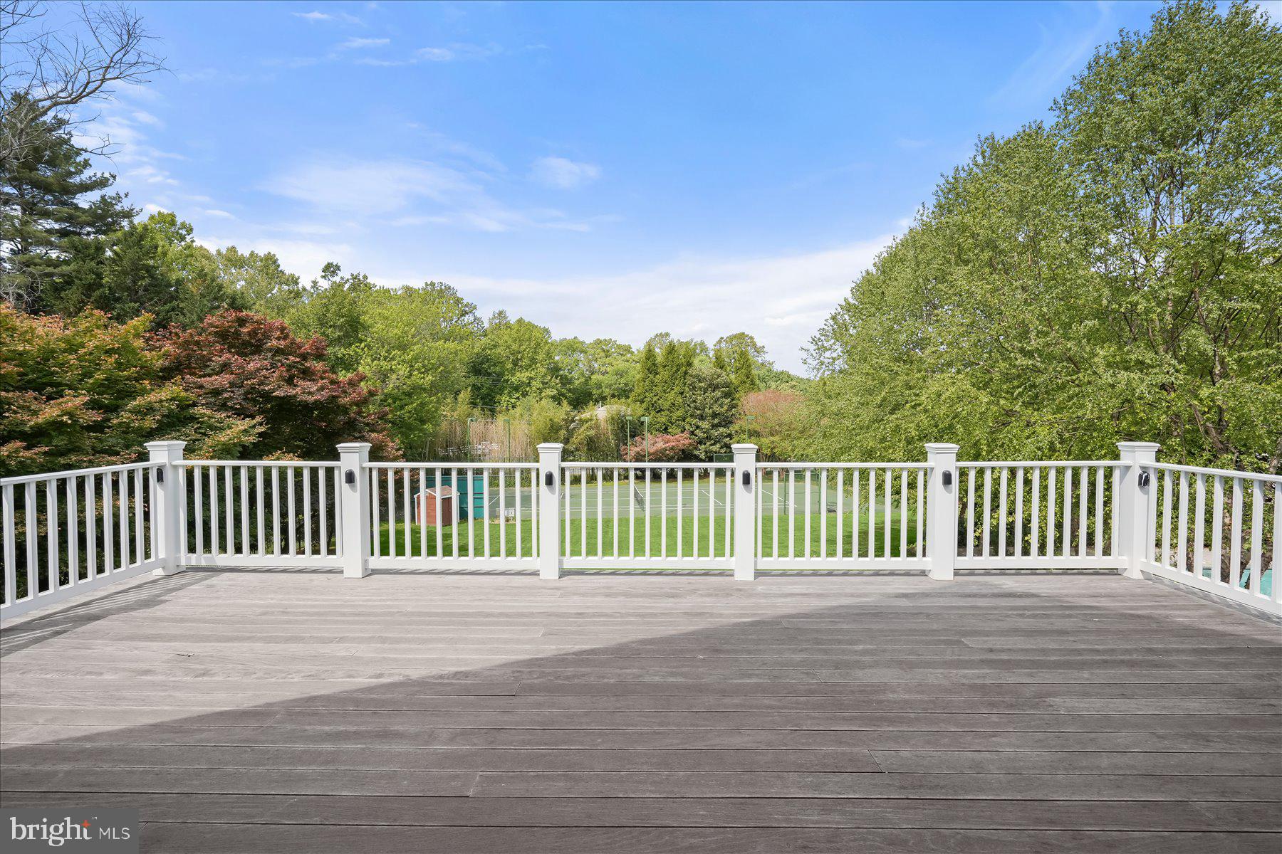 POTOMAC OUTSIDE - Residential