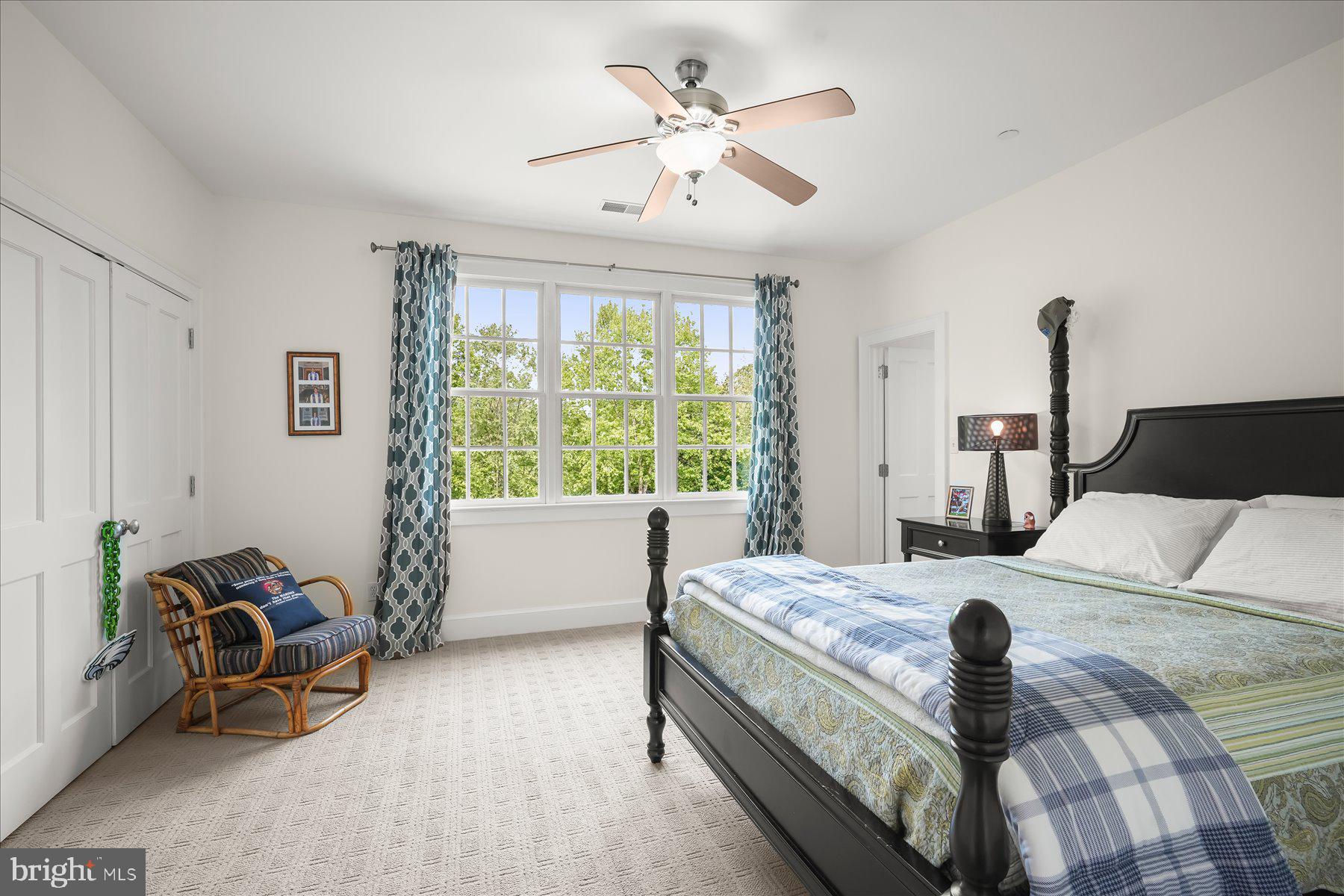 POTOMAC OUTSIDE - Residential