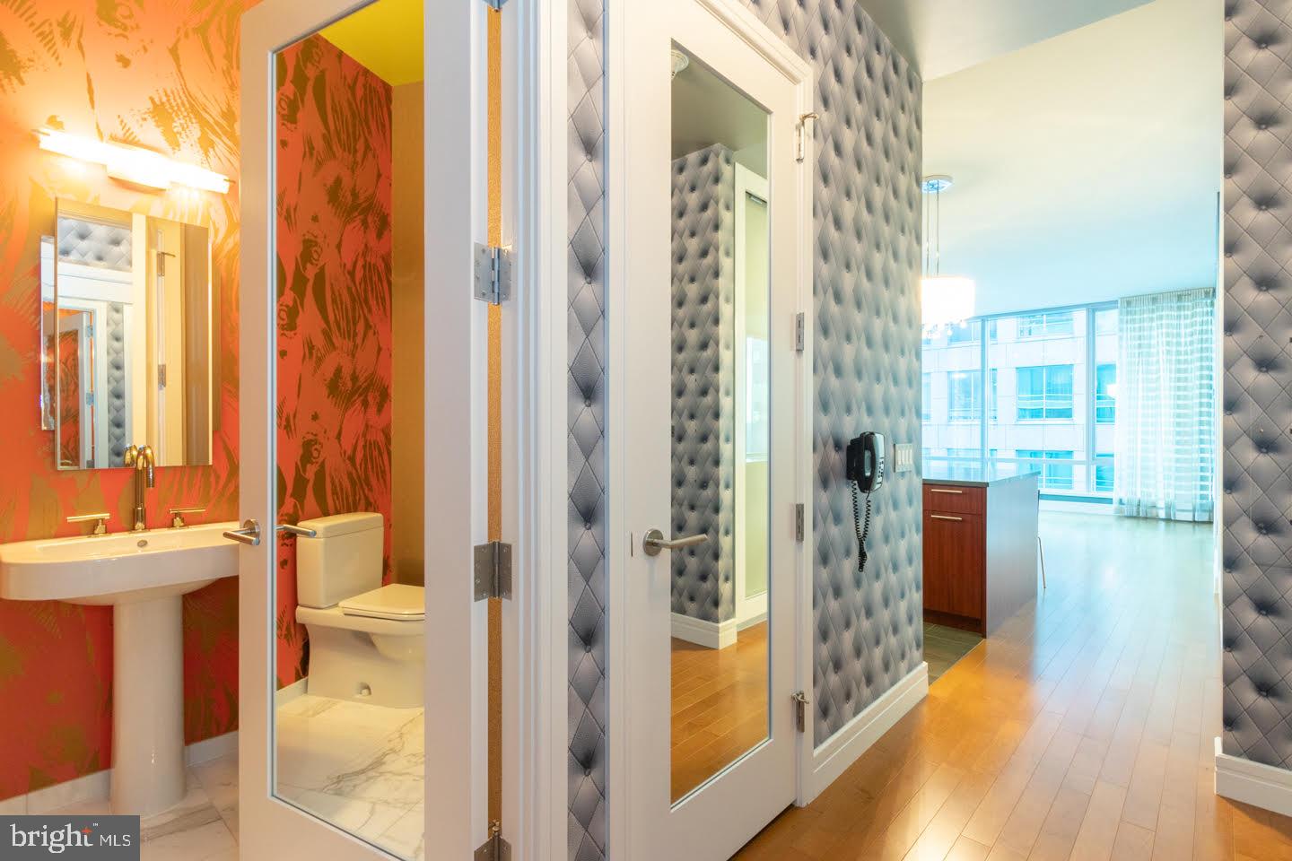 AVENUE OF THE ARTS - Residential Lease