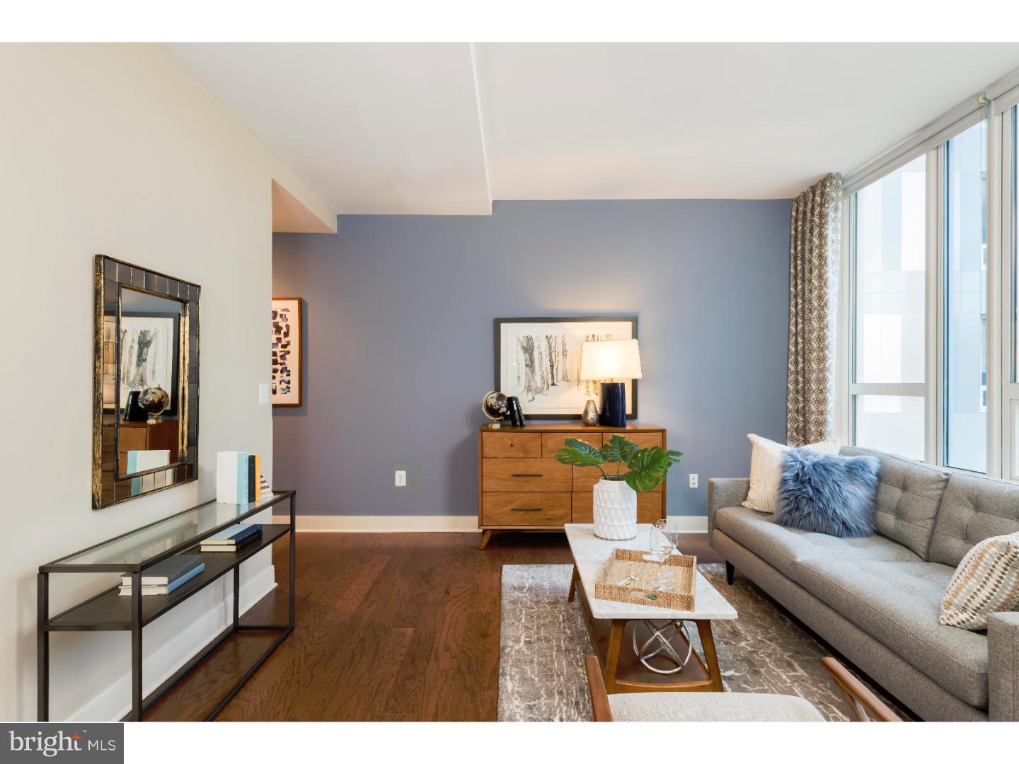 LOGAN SQUARE - Residential Lease