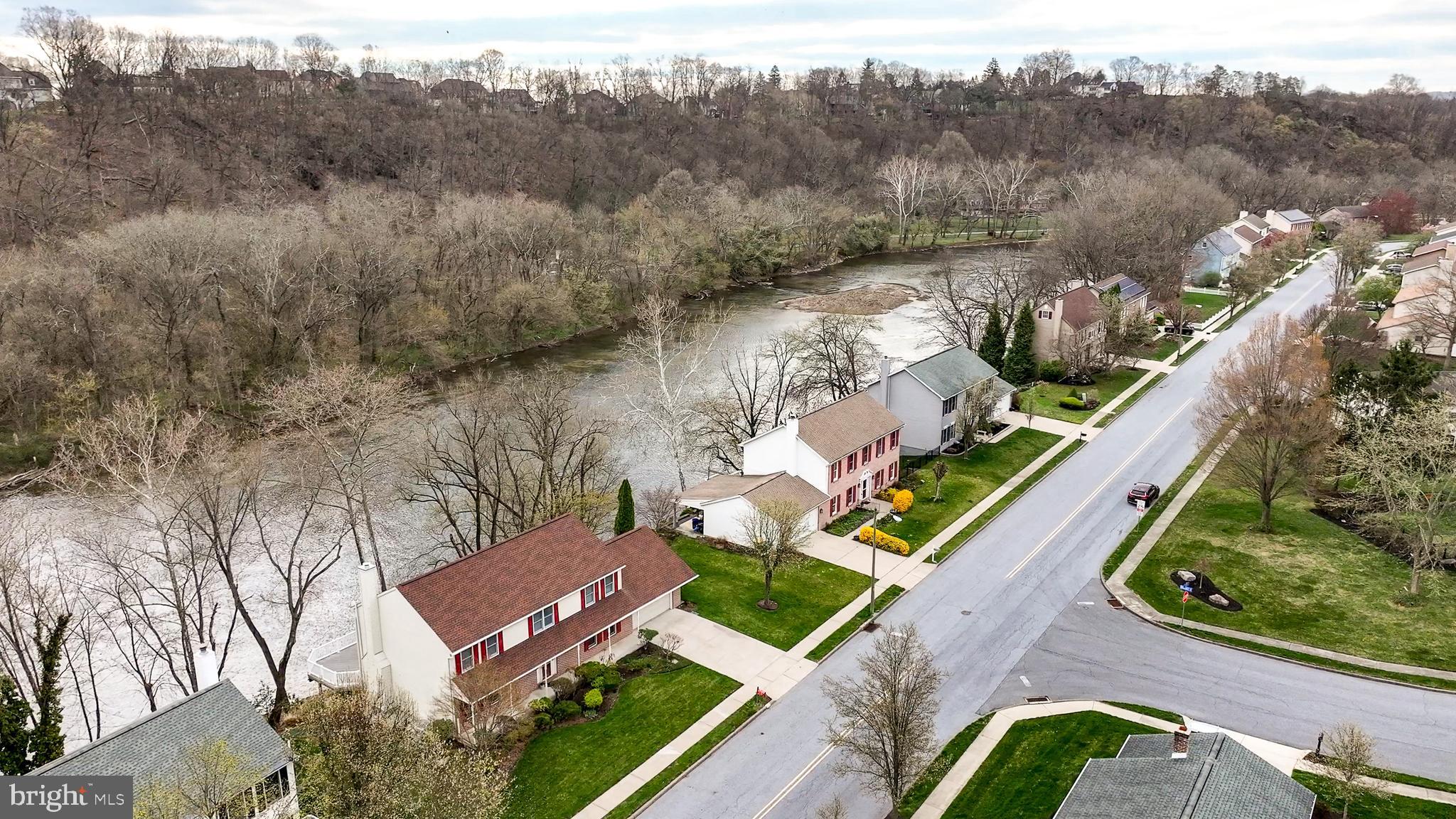 LAUREL HILLS - Residential