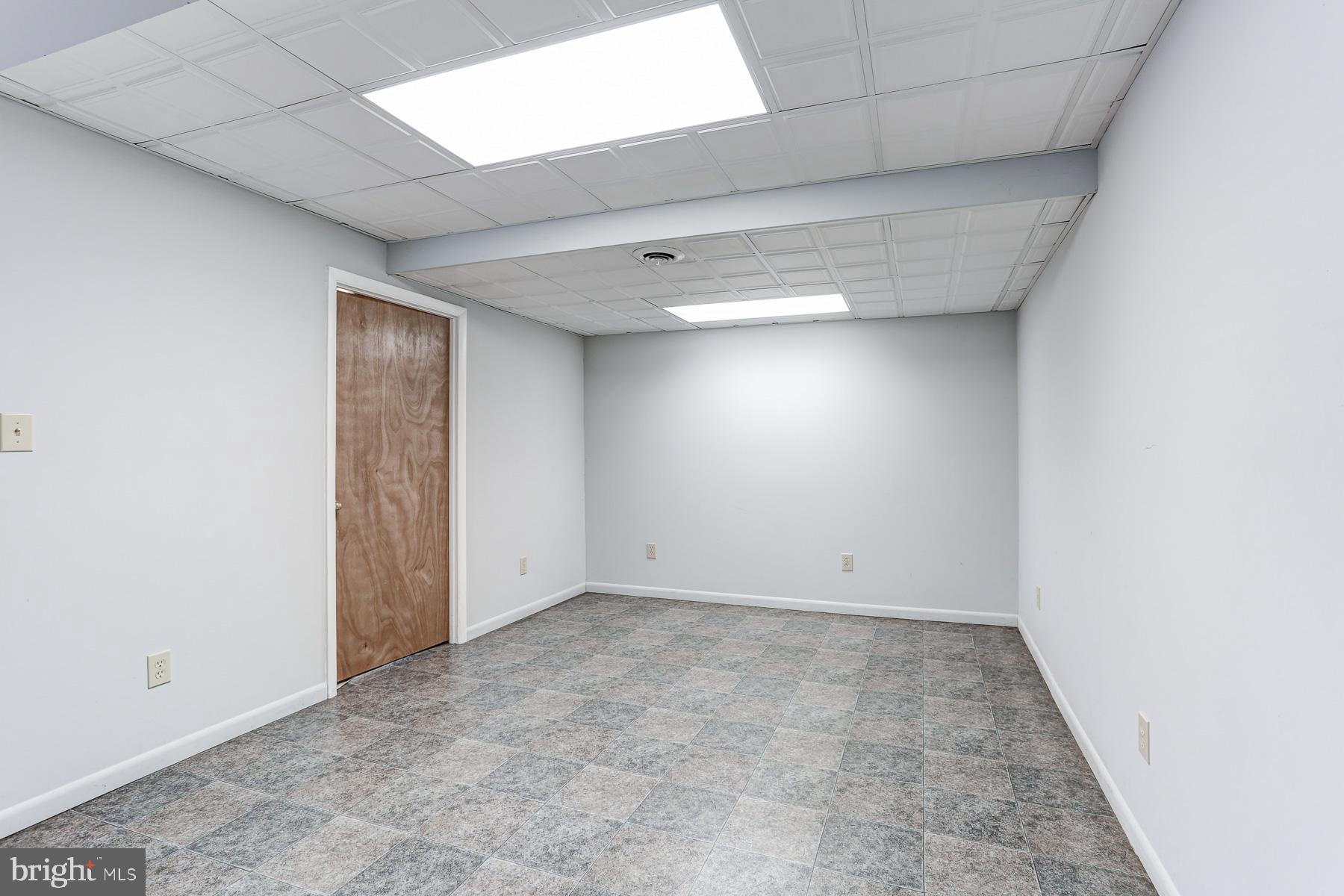 LAUREL HILLS - Residential