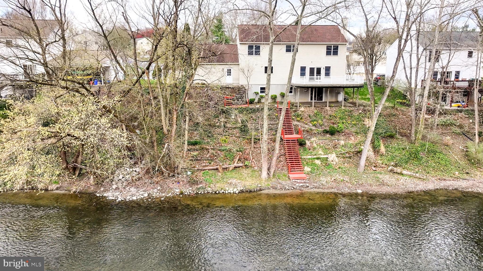 LAUREL HILLS - Residential