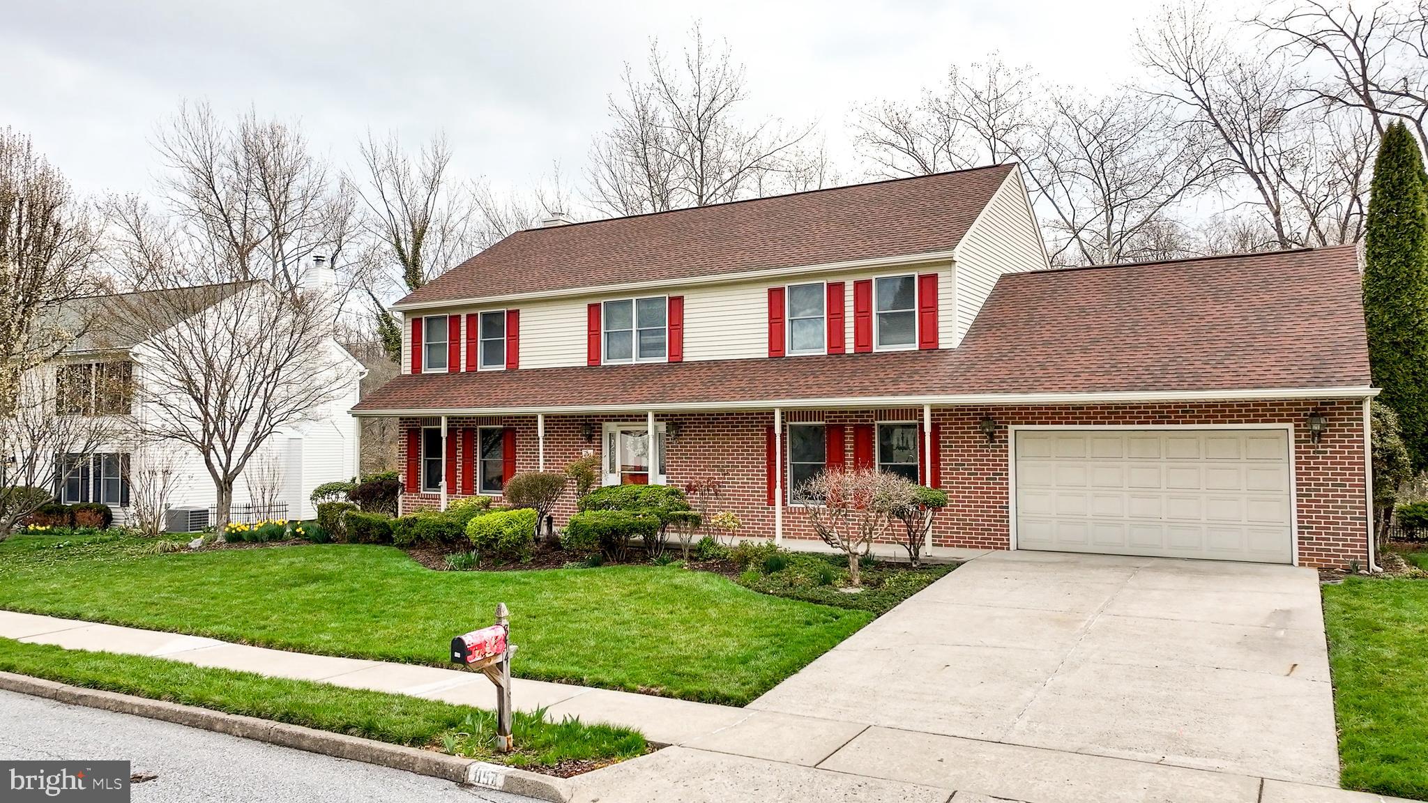 LAUREL HILLS - Residential