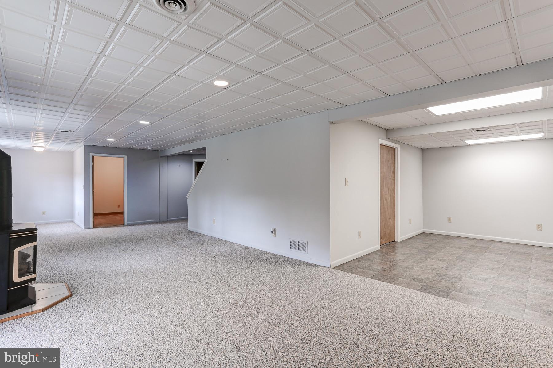 LAUREL HILLS - Residential