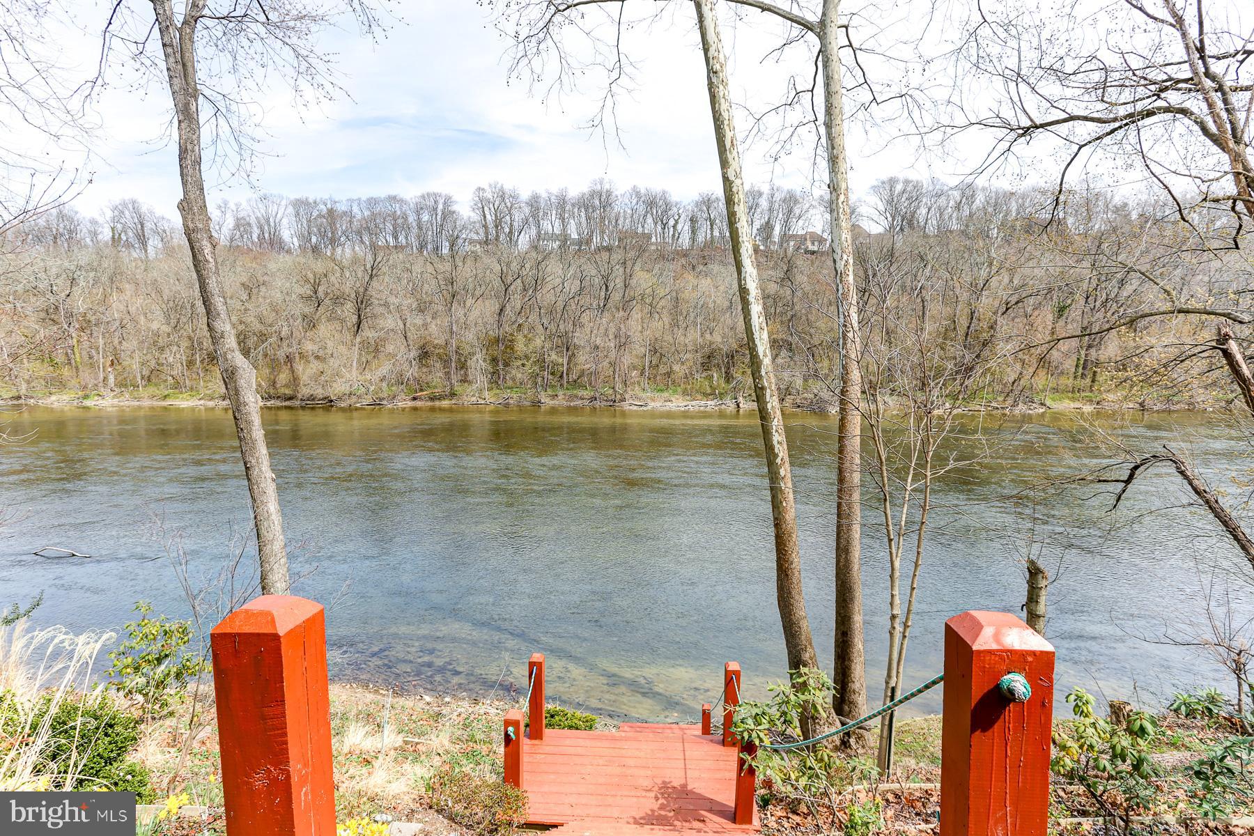 LAUREL HILLS - Residential