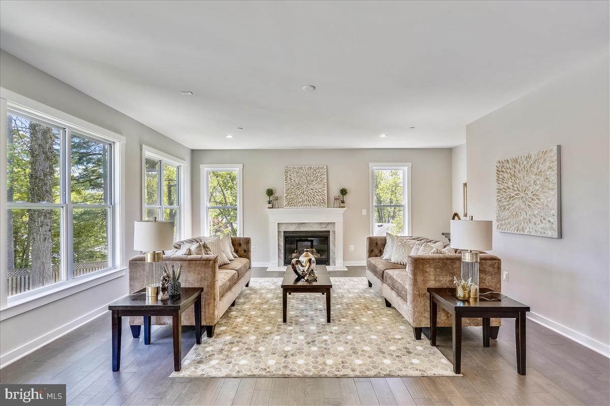 BURNING TREE ESTATES - Residential