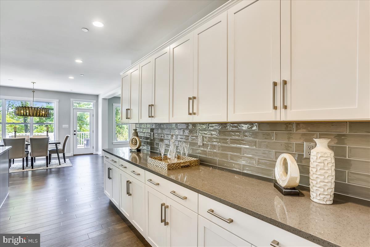 BURNING TREE ESTATES - Residential