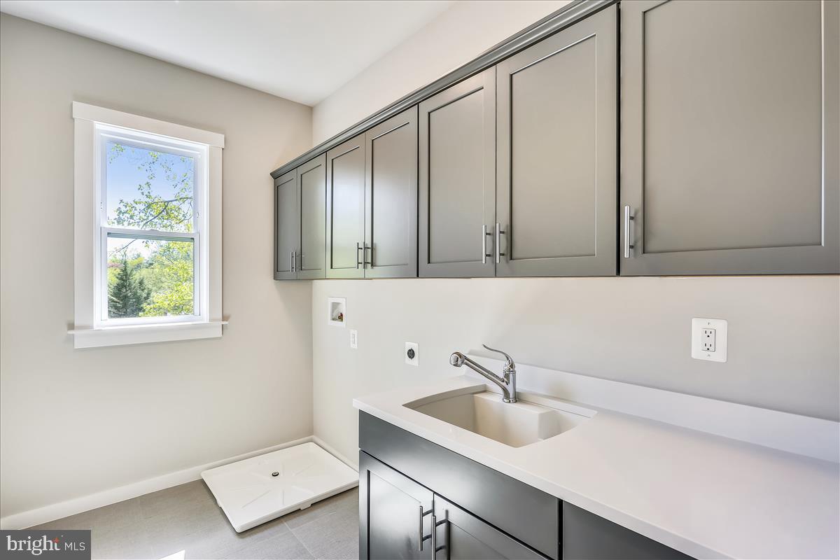 BURNING TREE ESTATES - Residential