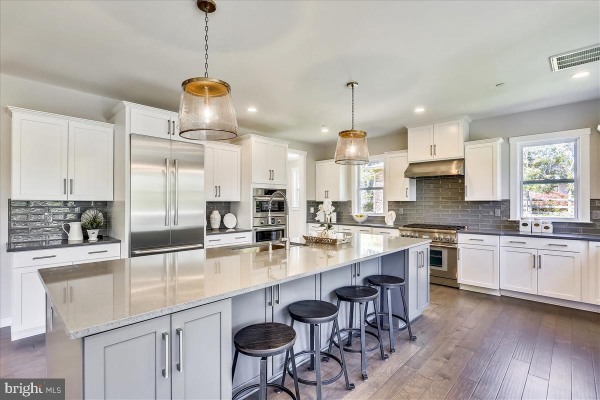BURNING TREE ESTATES - Residential