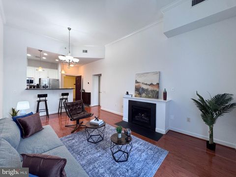 1000 N RANDOLPH STREET 104 ARLINGTON VA 22201