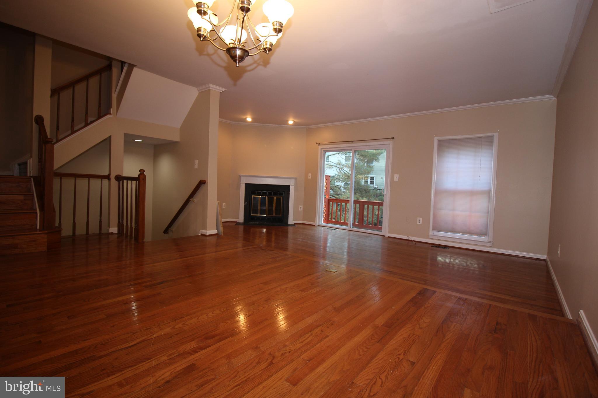 FOREST VIEW - Residential Lease