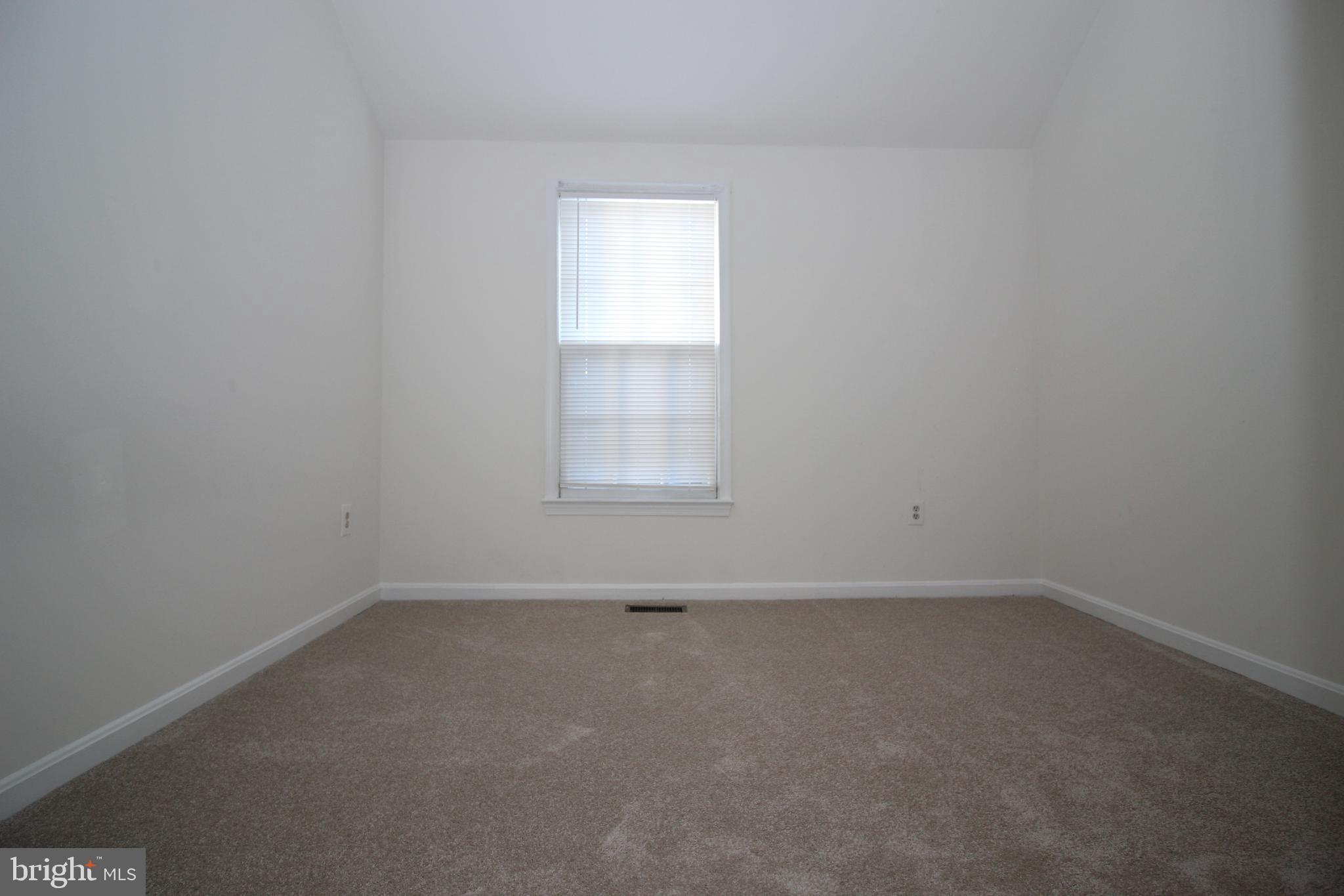 FOREST VIEW - Residential Lease