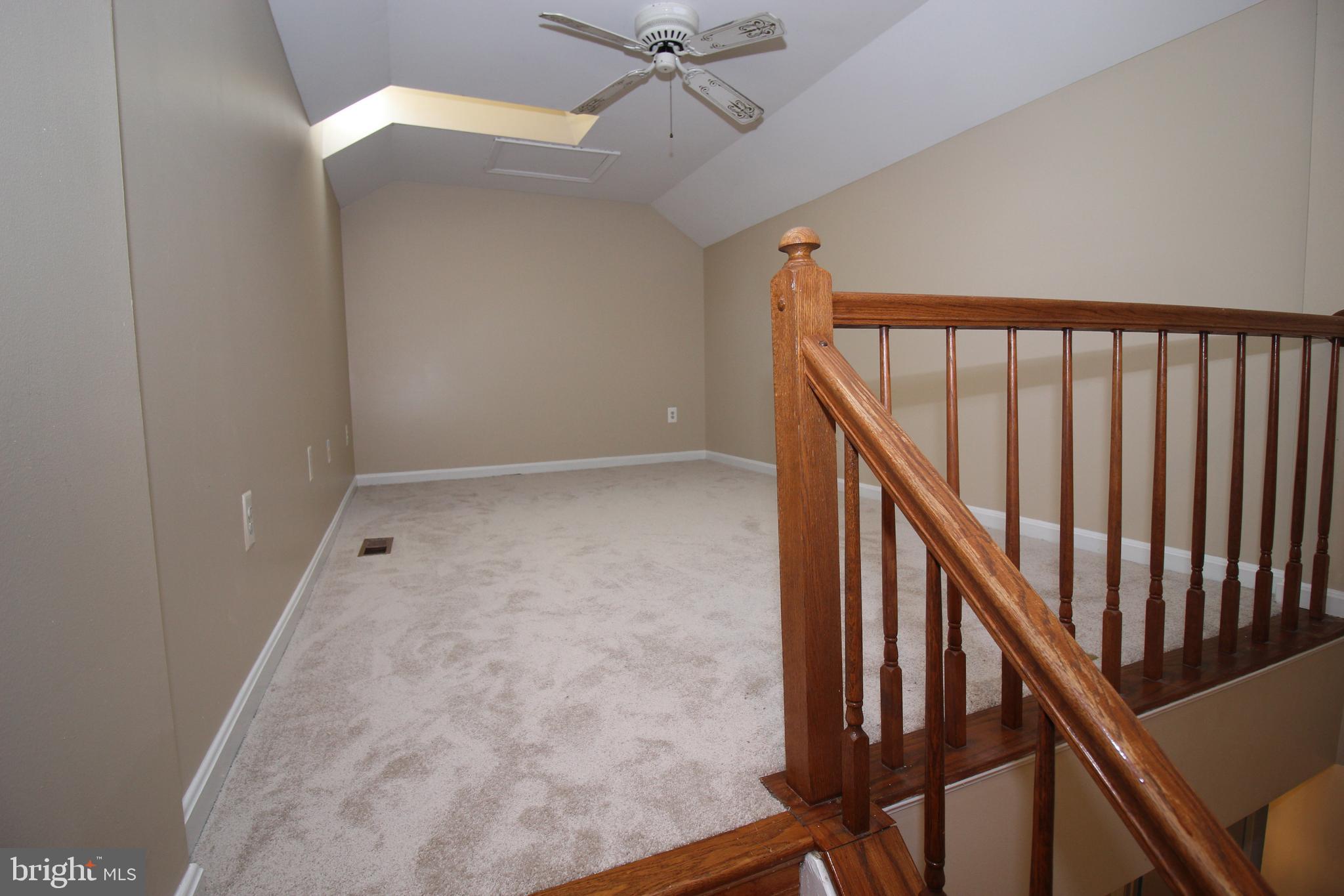 FOREST VIEW - Residential Lease