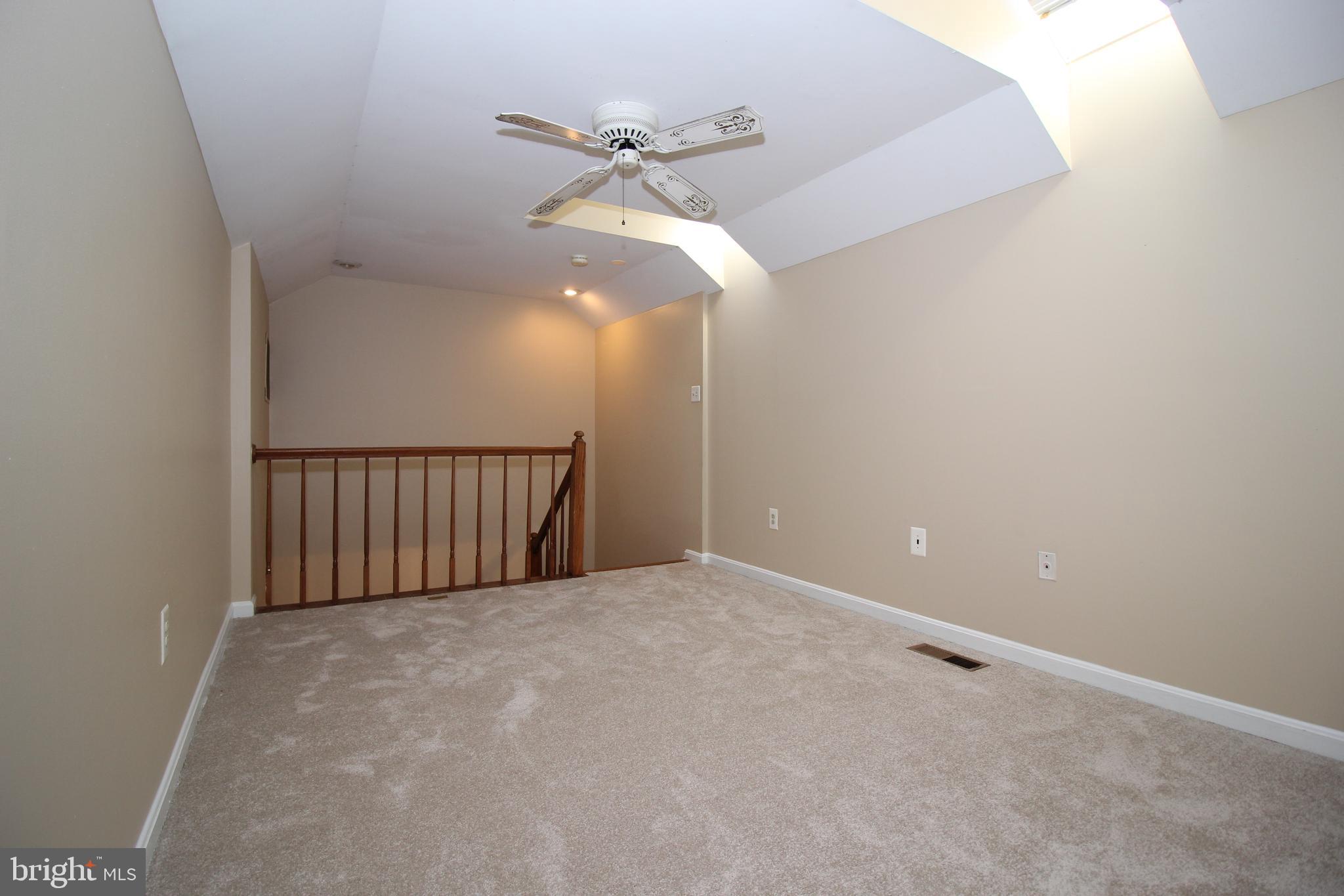 FOREST VIEW - Residential Lease