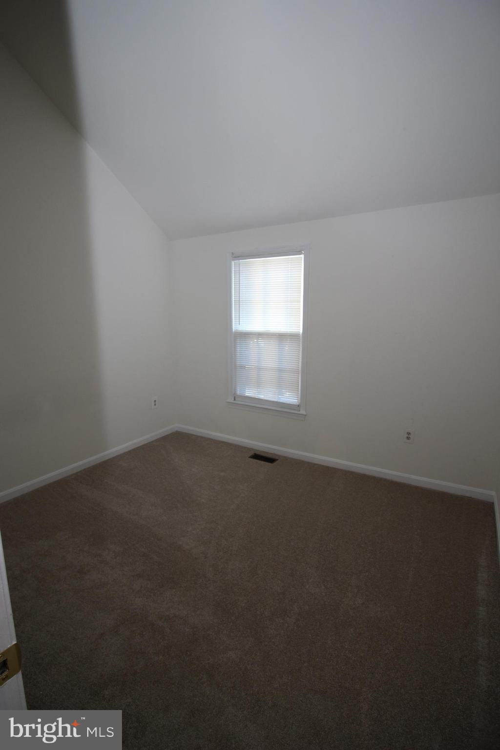 FOREST VIEW - Residential Lease