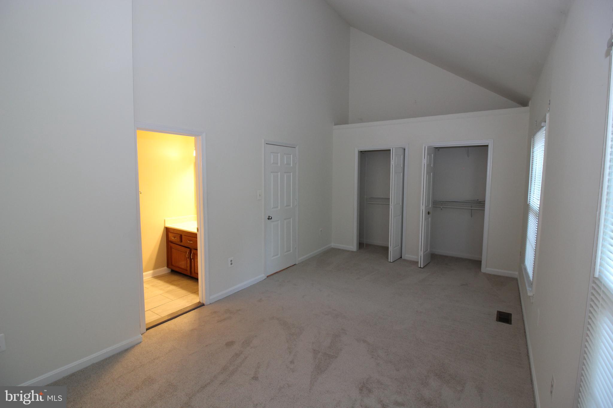 FOREST VIEW - Residential Lease