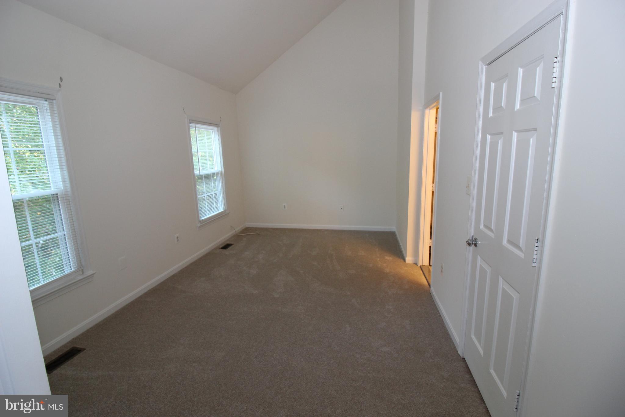 FOREST VIEW - Residential Lease