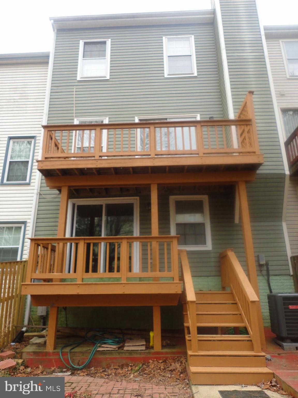 FOREST VIEW - Residential Lease