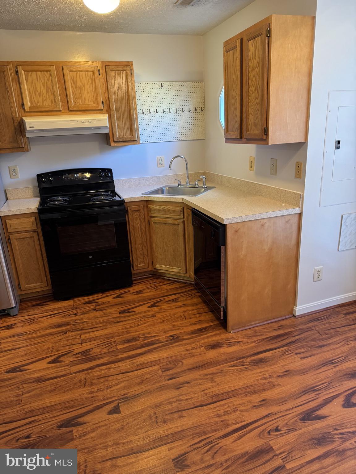 SOUTHGATE CENTER - Residential Lease