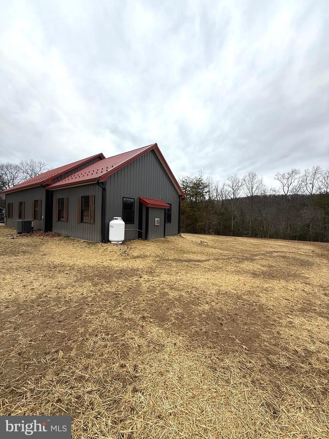 SLEEPY CREEK ORCHARD - Residential