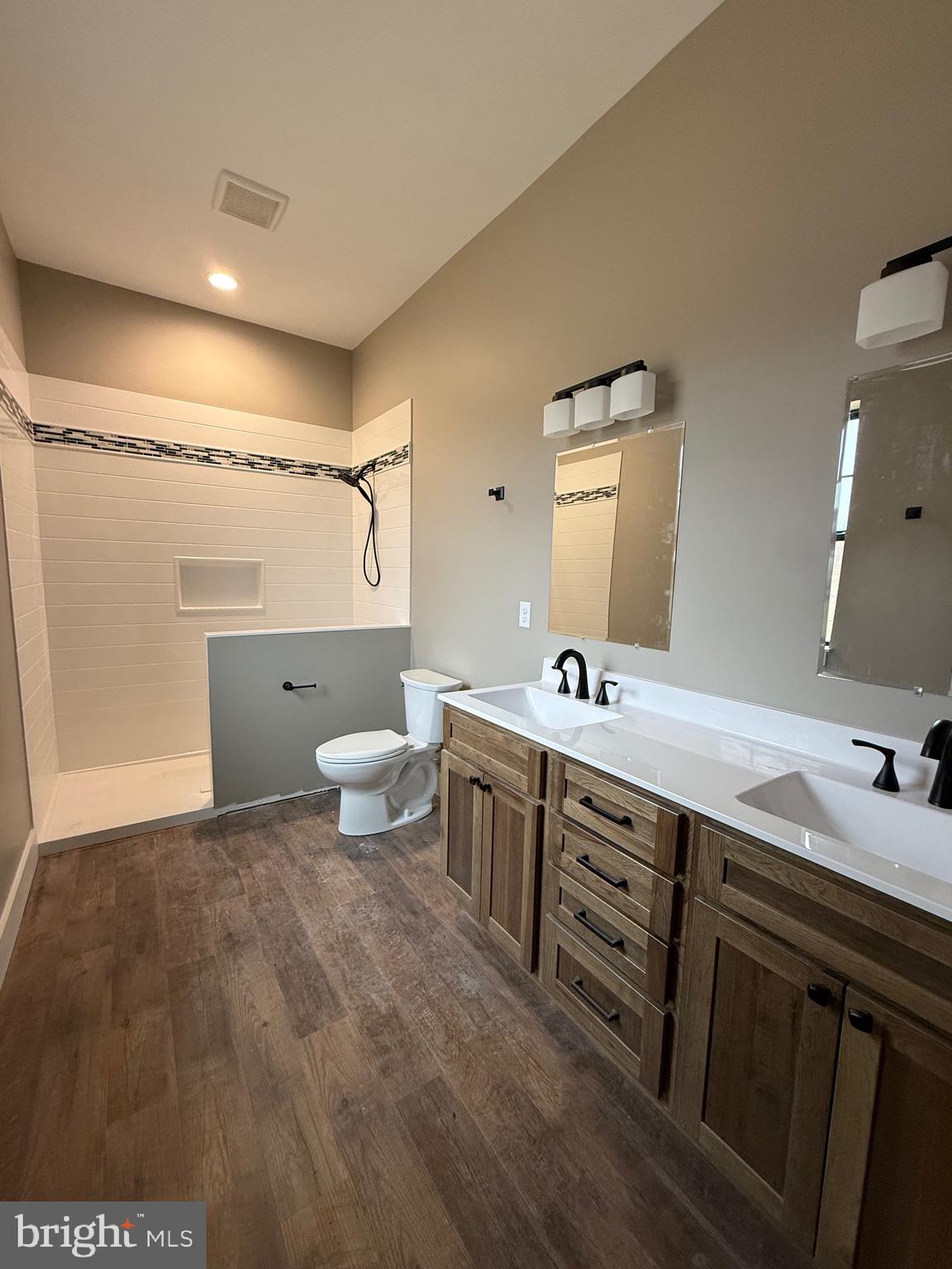 SLEEPY CREEK ORCHARD - Residential