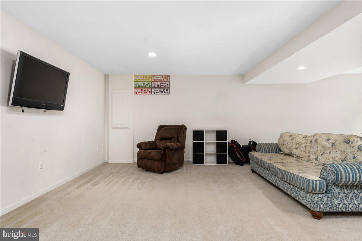 WESTFIELDS - Residential