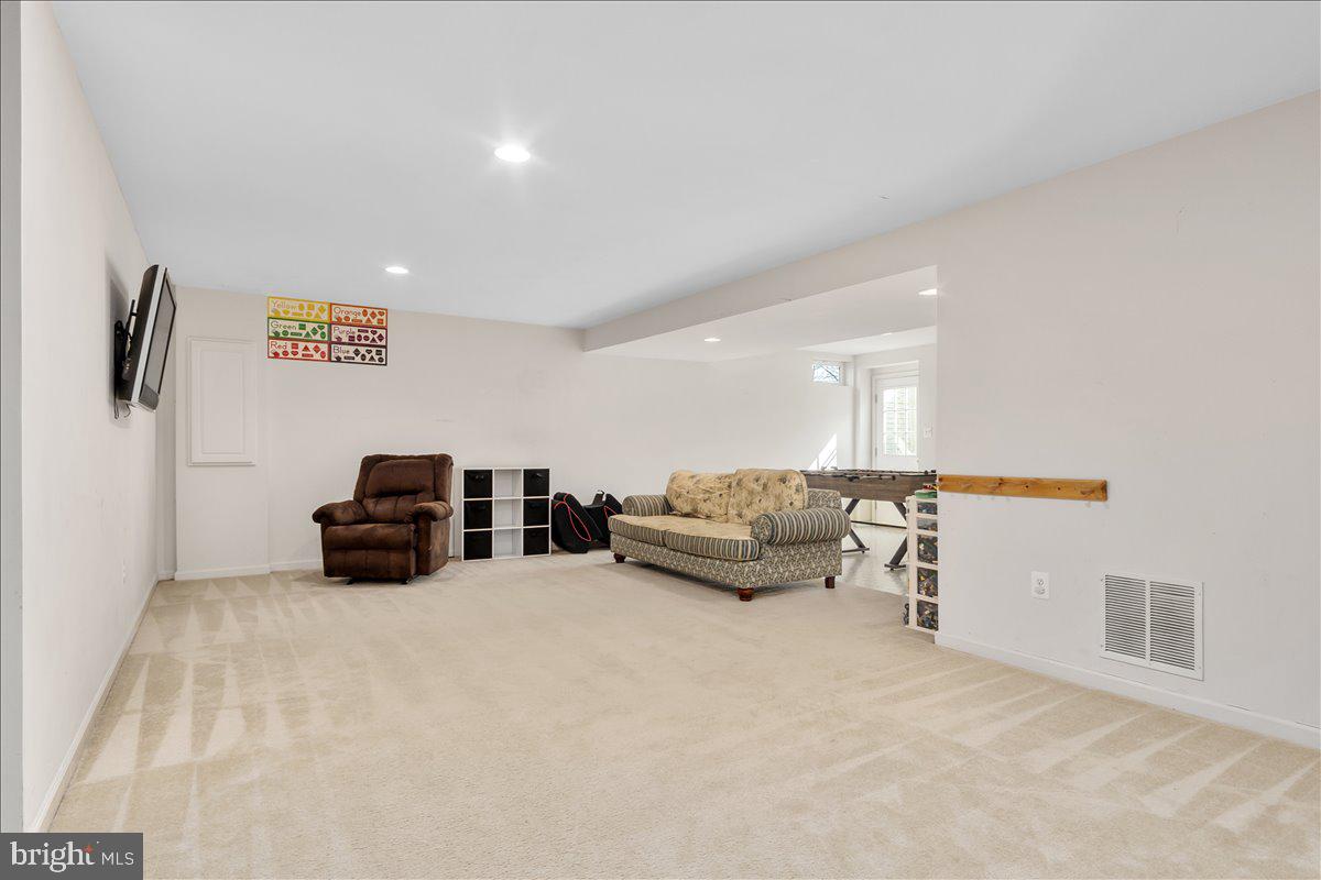 WESTFIELDS - Residential